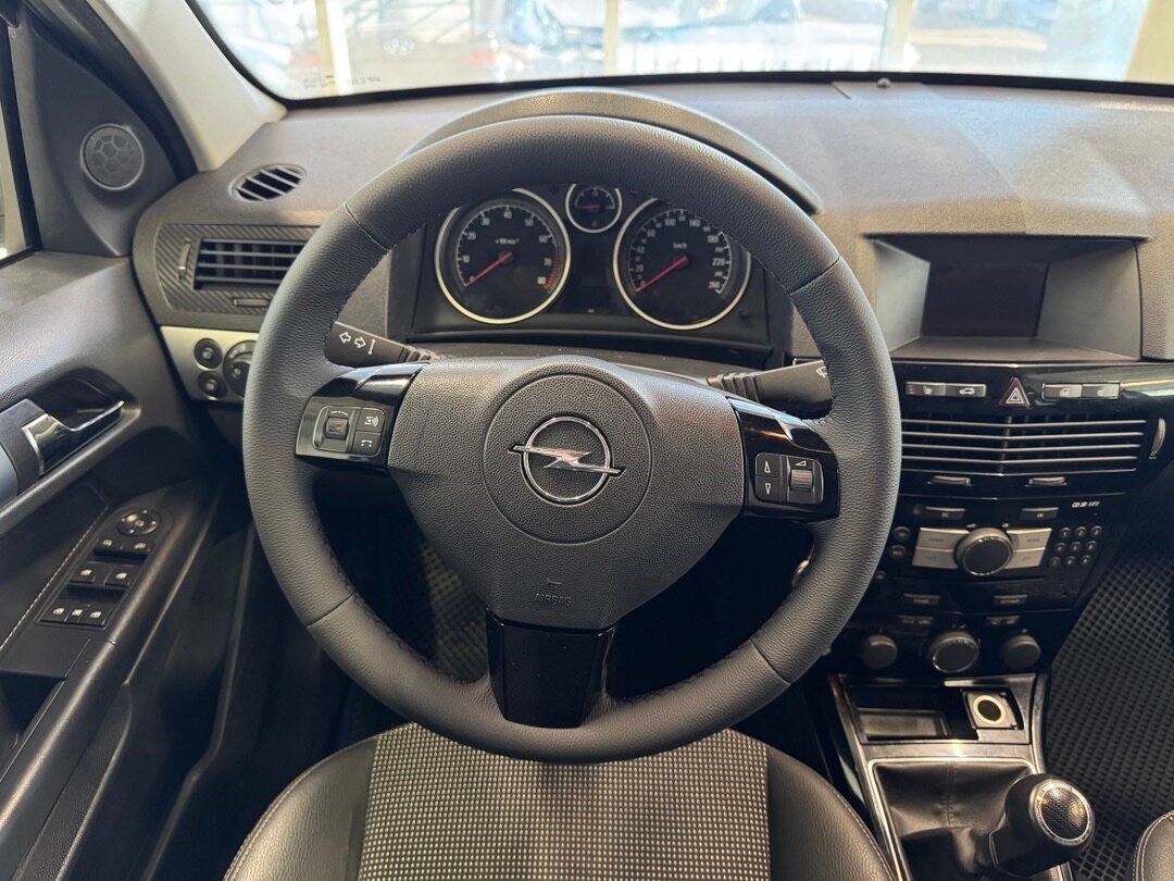 Opel Astra, J Рестайлинг 2014 Opel Astra, J Рестайлинг 2014