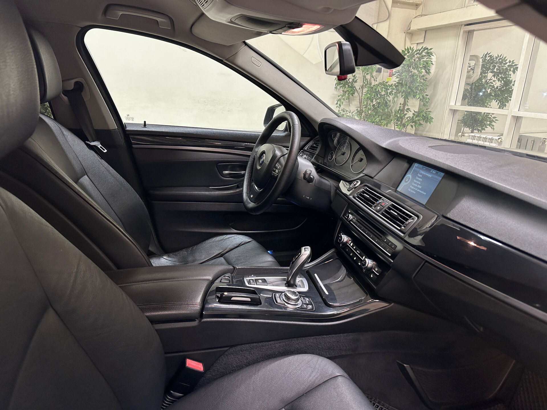 BMW 5 серии, VI (F10/F11/F07) 2010 BMW 5 серии, VI (F10/F11/F07) 2010