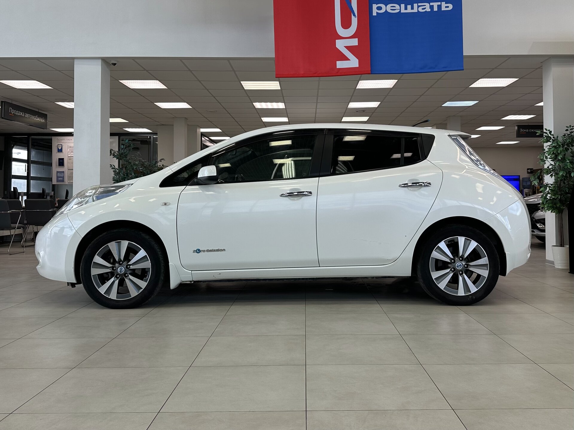 Nissan Leaf, I (ZE0/AZE0) 2012 Nissan Leaf, I (ZE0/AZE0) 2012