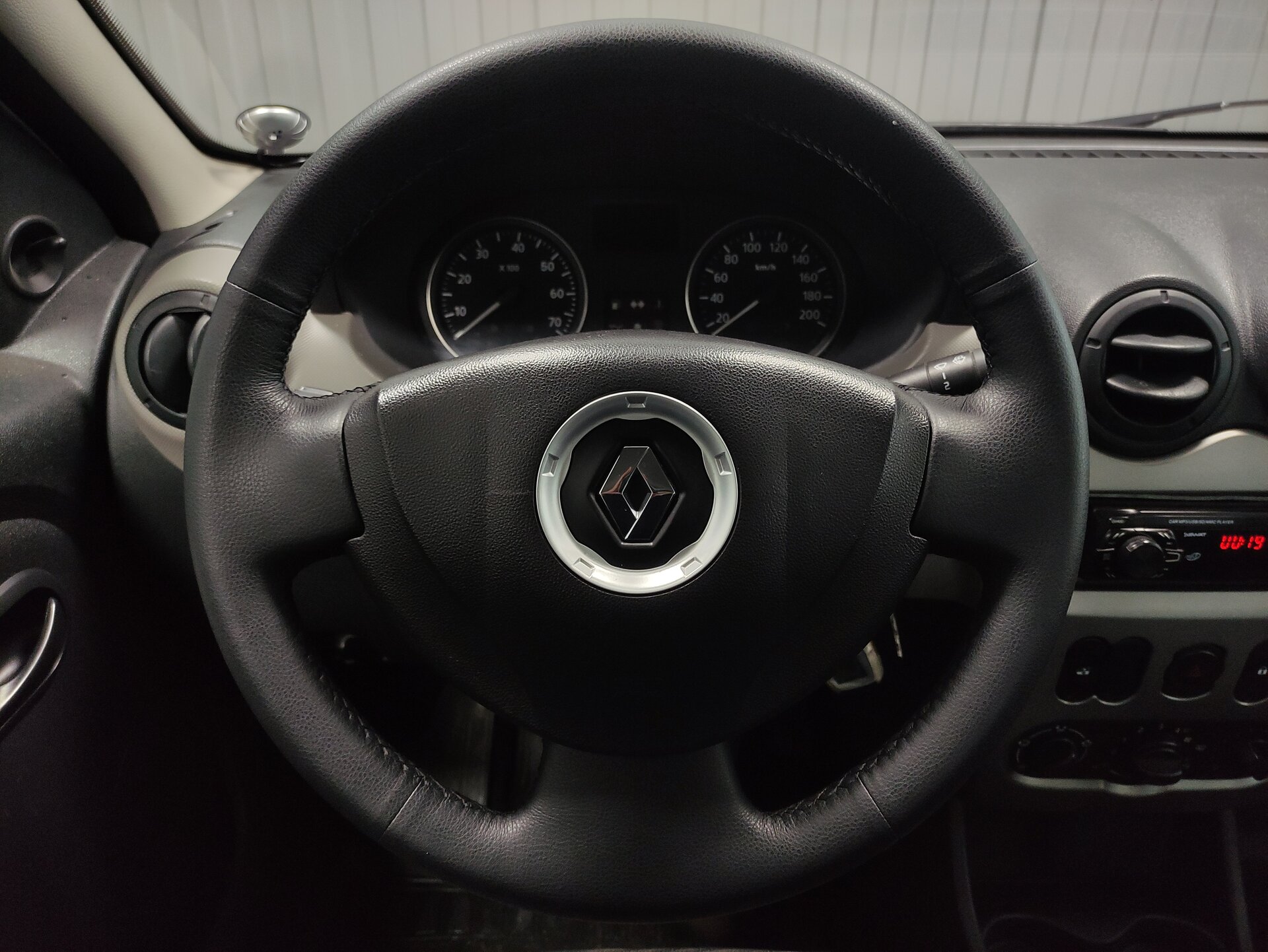 Renault Logan, I Рестайлинг 2012 Renault Logan, I Рестайлинг 2012