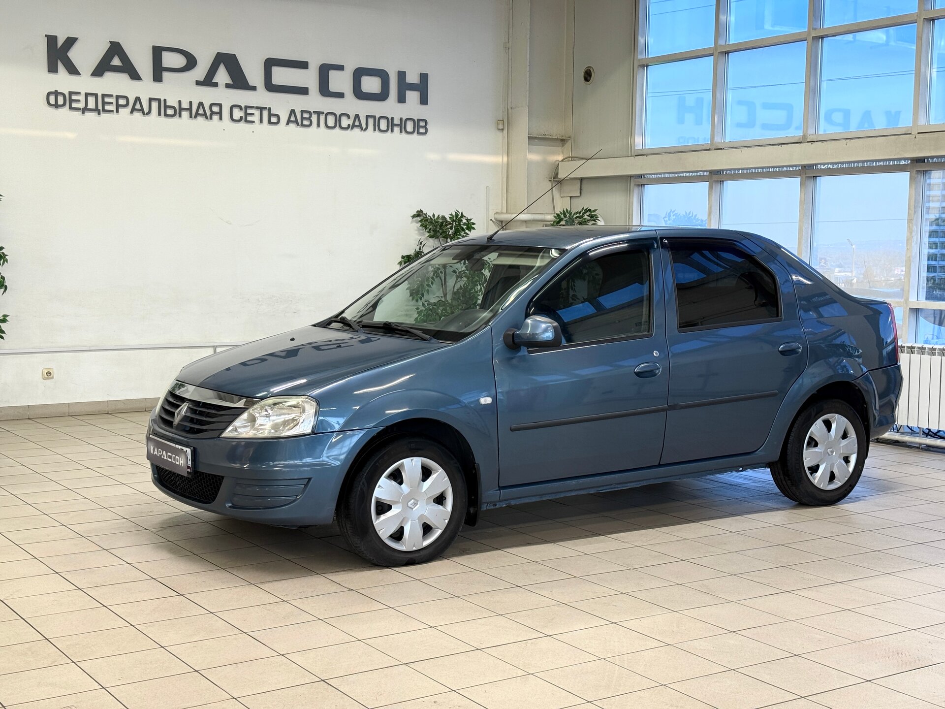 Renault Logan, I Рестайлинг 2013 Renault Logan, I Рестайлинг 2013
