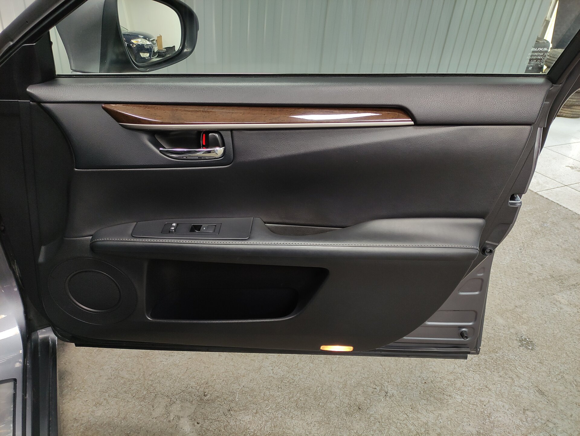 Lexus ES, VI 2014