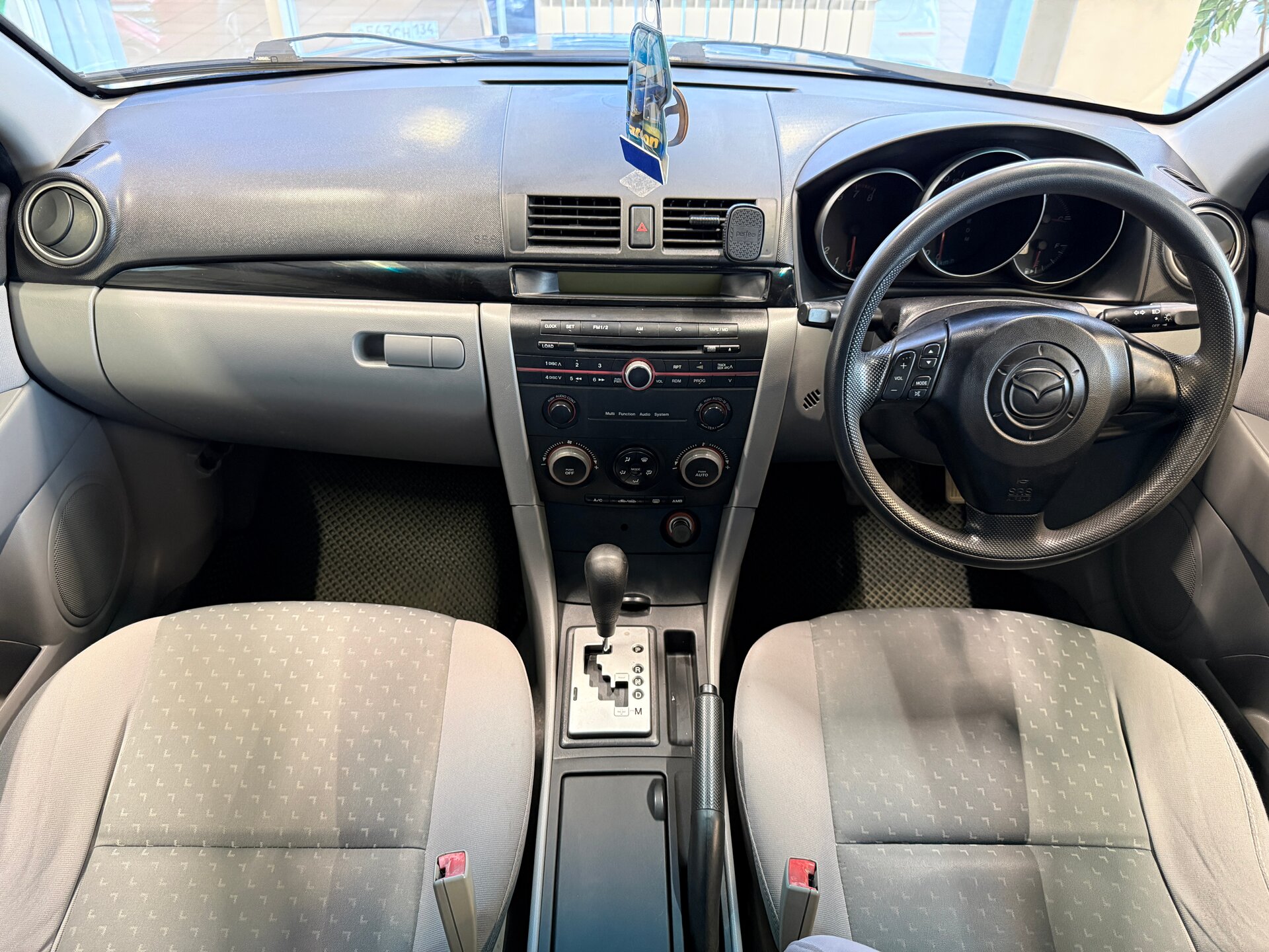 Mazda Axela, I 2004