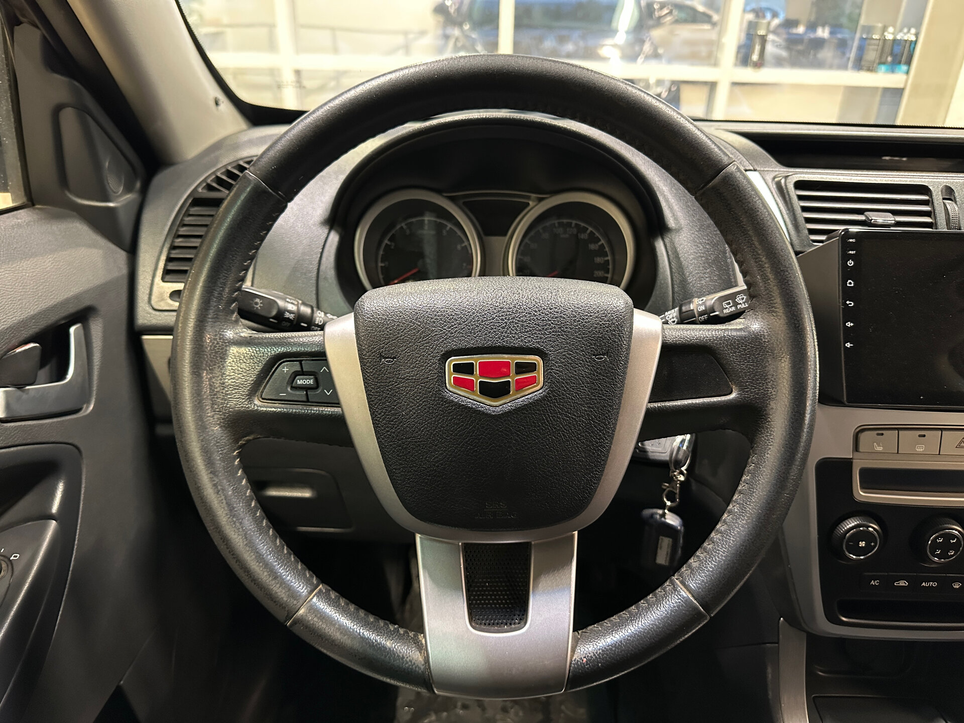 Geely Emgrand X7, I 2015