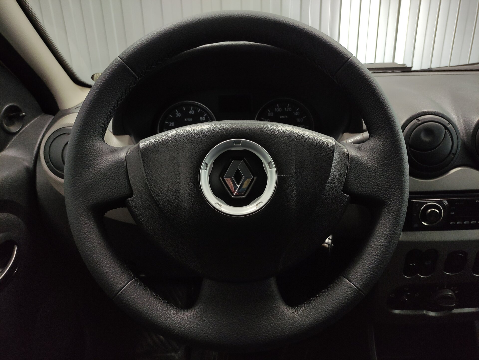 Renault Logan, I Рестайлинг 2010 Renault Logan, I Рестайлинг 2010
