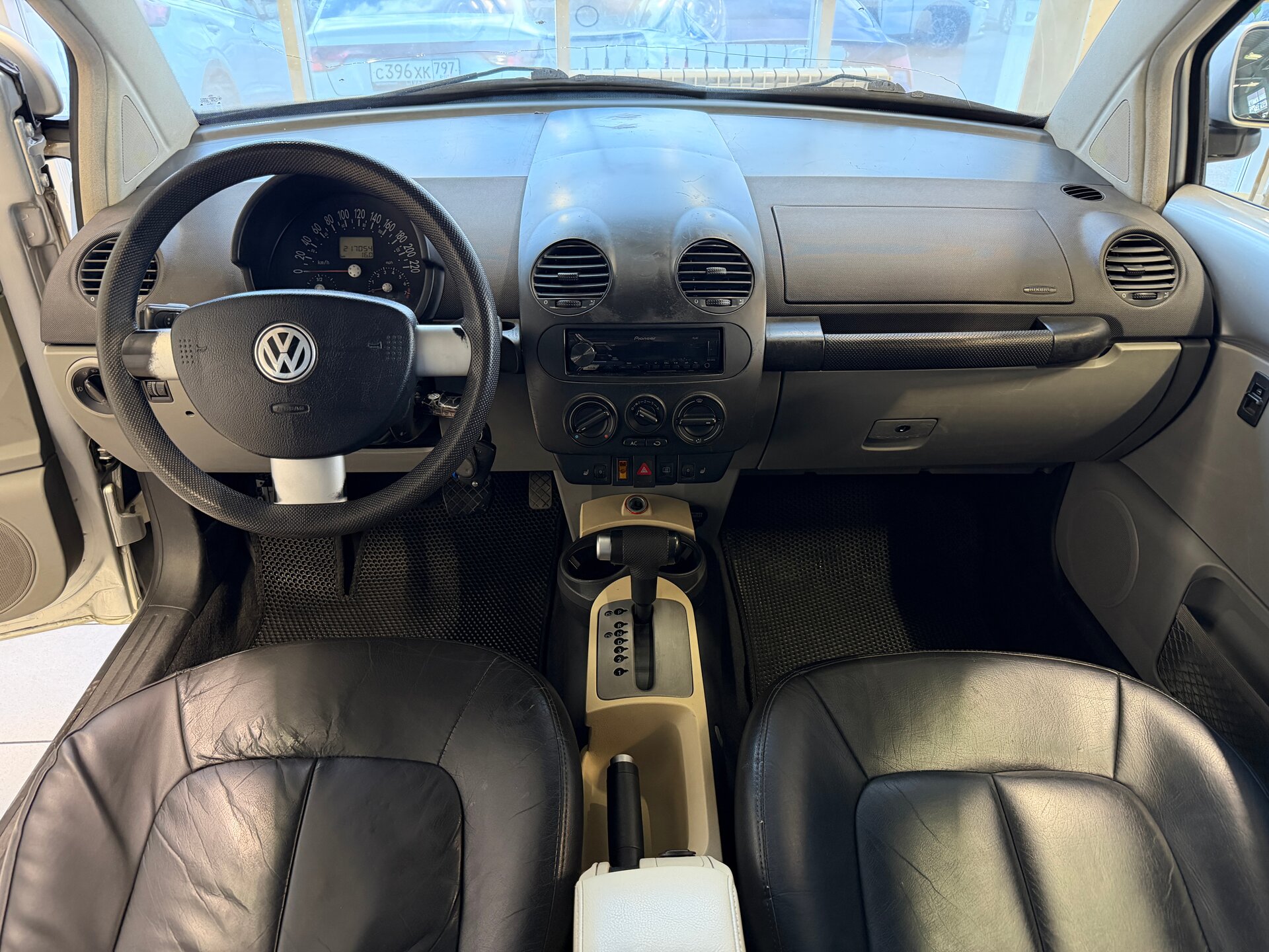 Volkswagen Beetle, I (A4) 1998 Volkswagen Beetle, I (A4) 1998