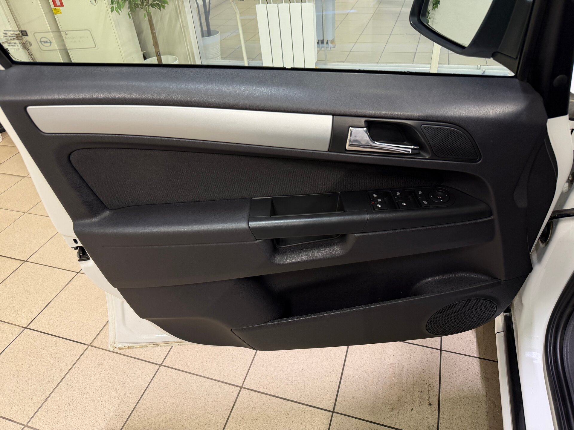 Opel Zafira, B Рестайлинг 2012