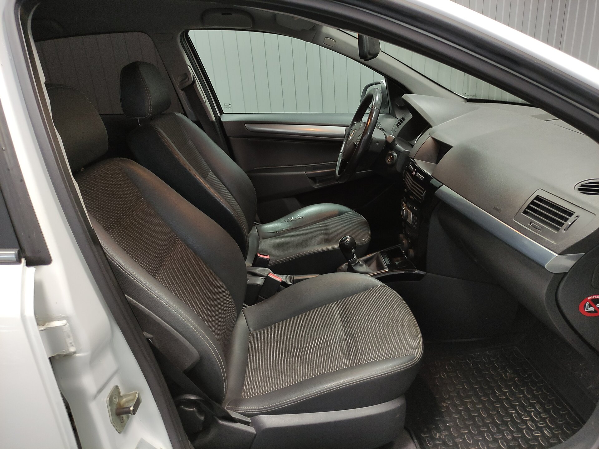 Opel Astra, H Рестайлинг 2011