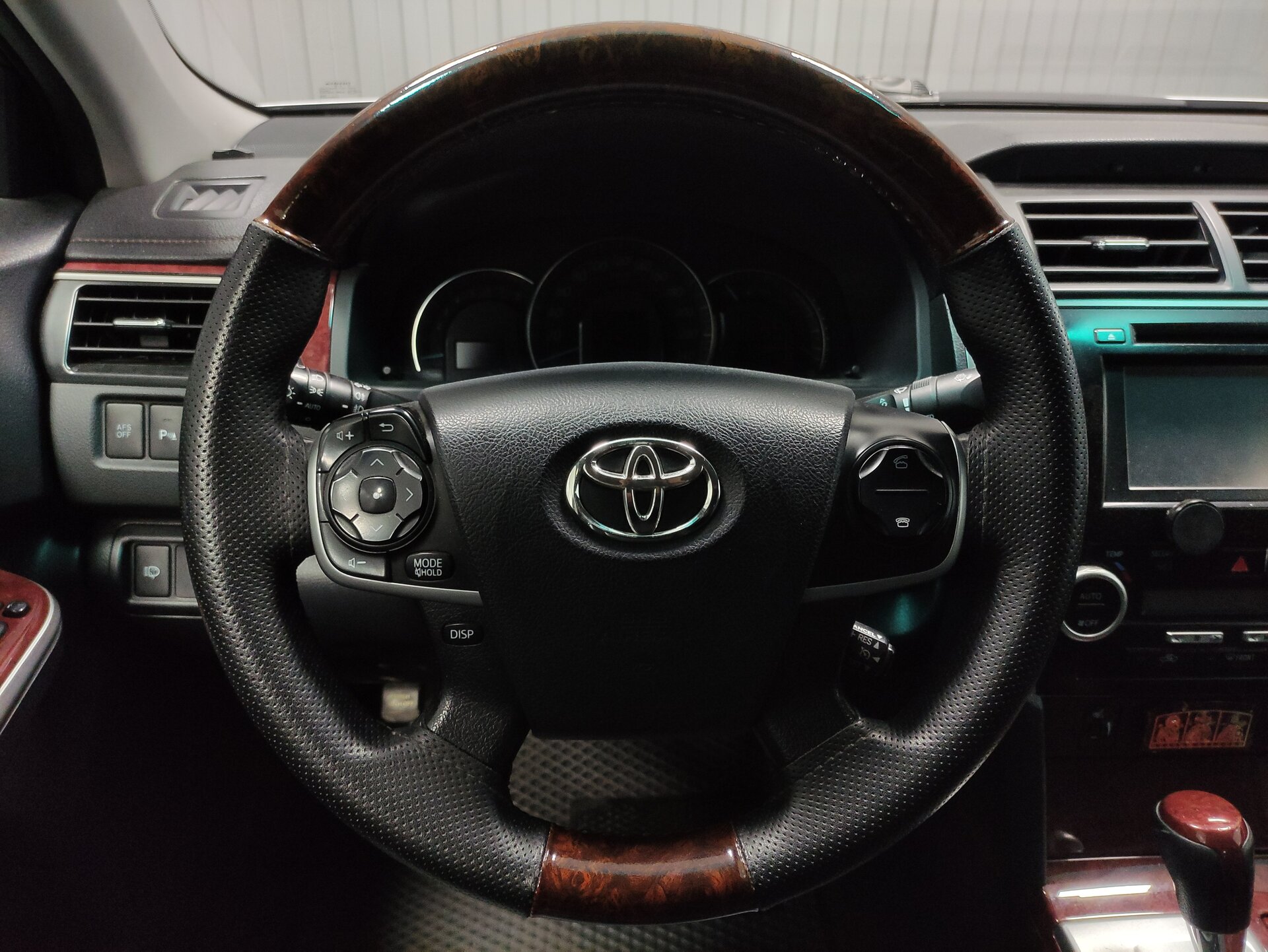 Toyota Camry, VII (XV50) 2011 Toyota Camry, VII (XV50) 2011