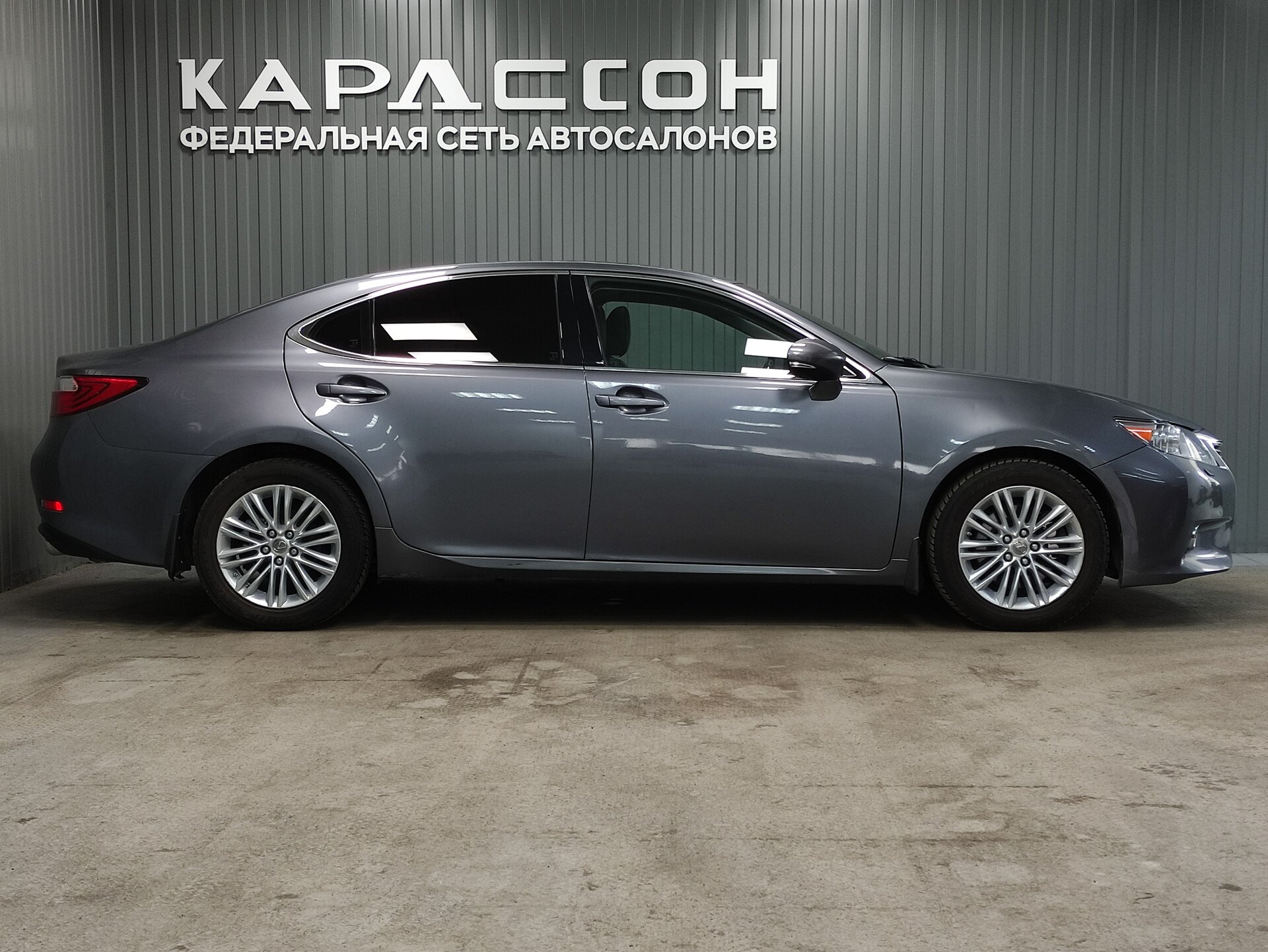 Lexus ES, VI 2014