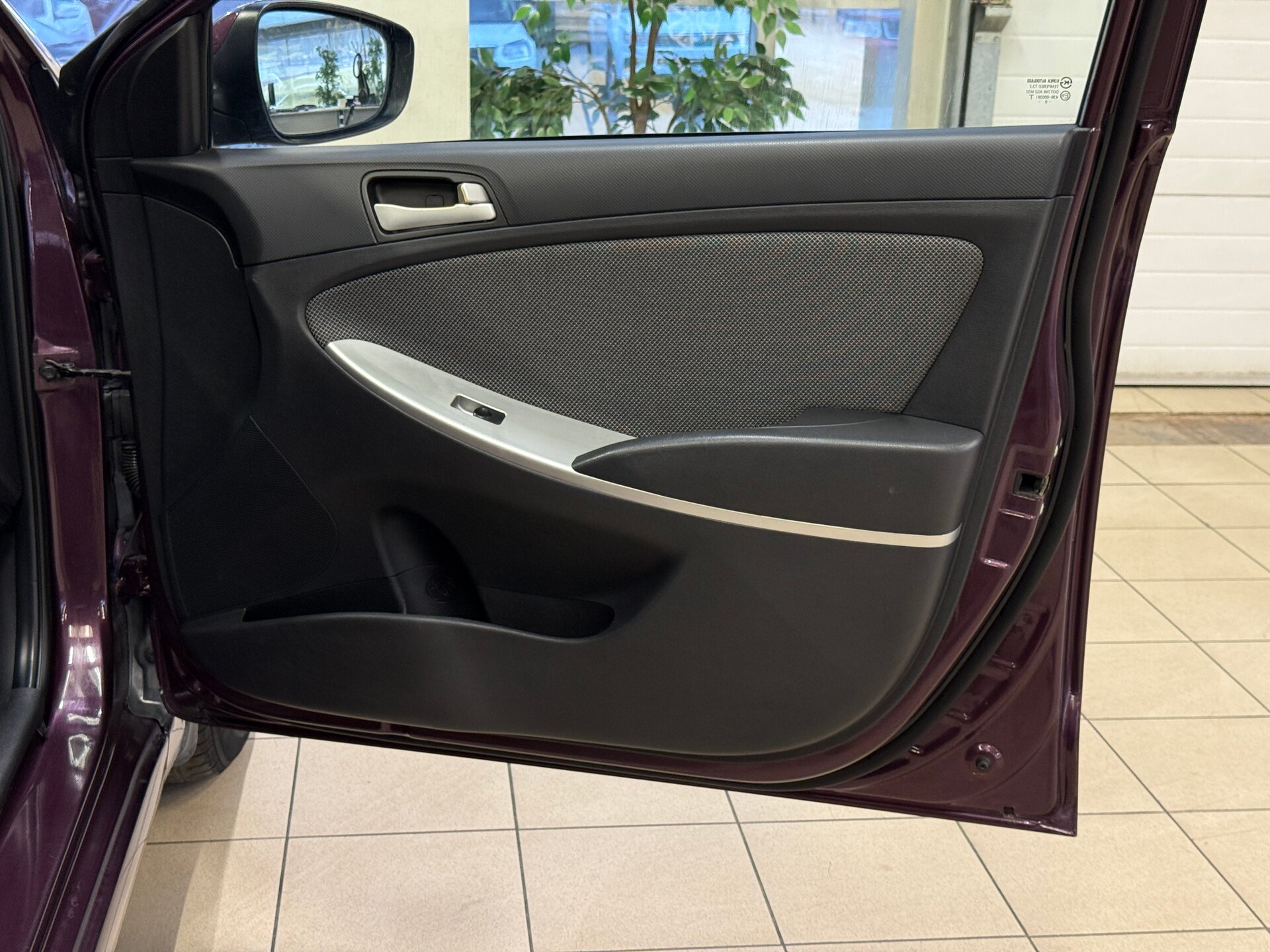 Hyundai Solaris, I 2011