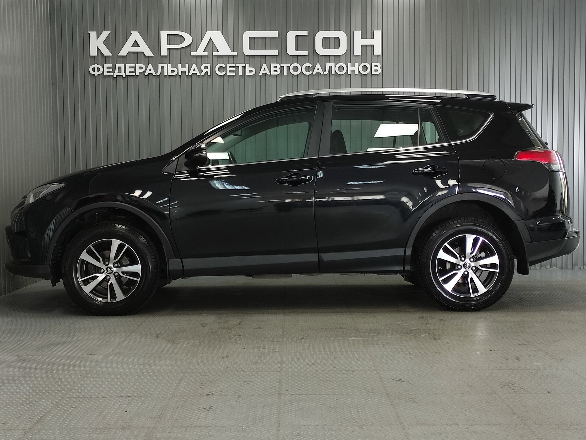 Toyota RAV4, IV (XA40) Рестайлинг 2017 Toyota RAV4, IV (XA40) Рестайлинг 2017