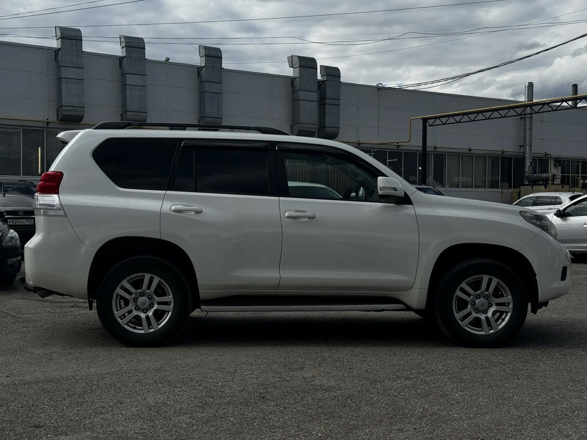 Toyota Land Cruiser Prado, 150 Series 2011