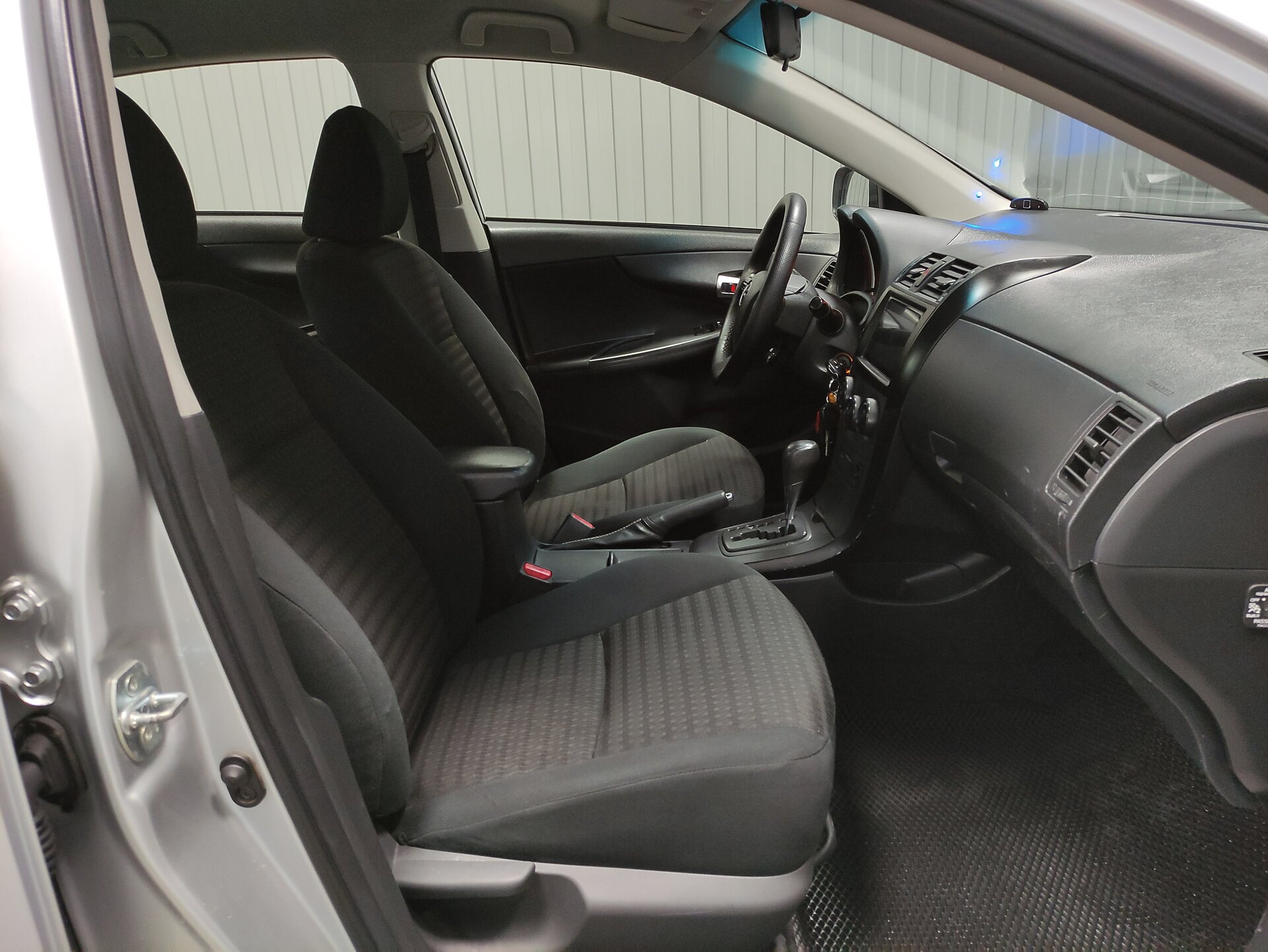 Toyota Corolla, X (E140, E150) Рестайлинг 2013 Toyota Corolla, X (E140, E150) Рестайлинг 2013