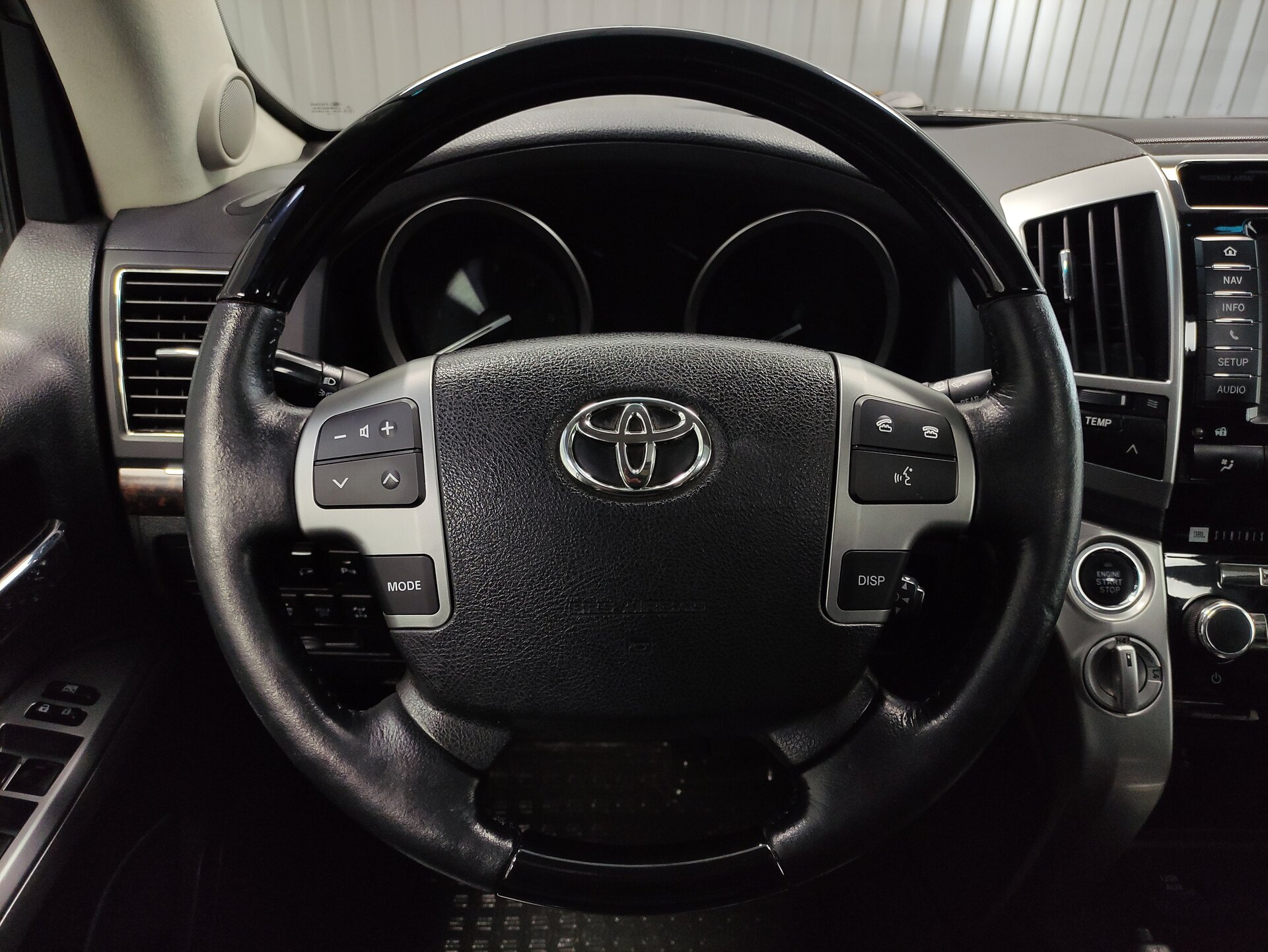 Toyota Land Cruiser, 200 Series Рестайлинг 1 2014