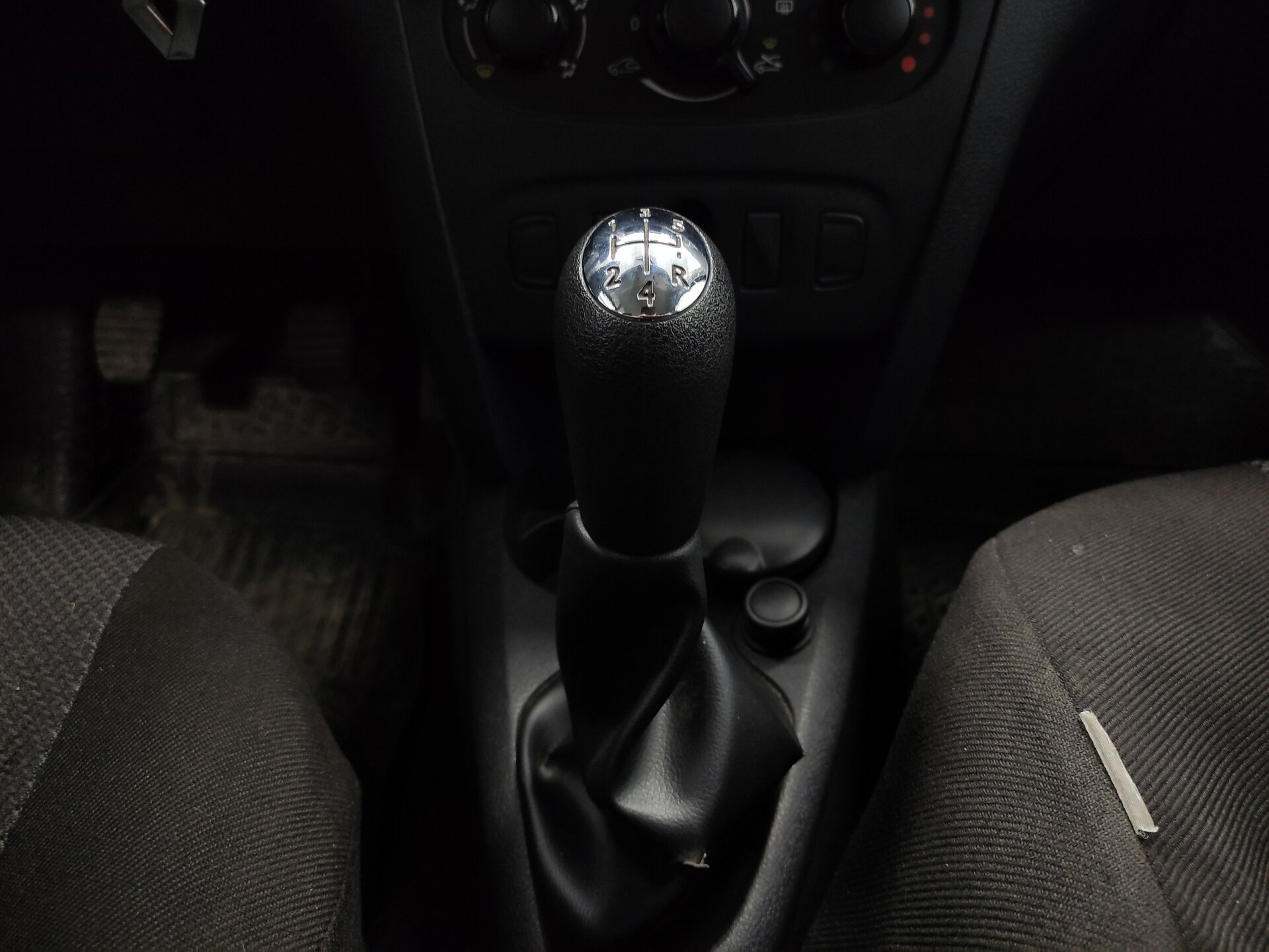 Renault Sandero, II 2015