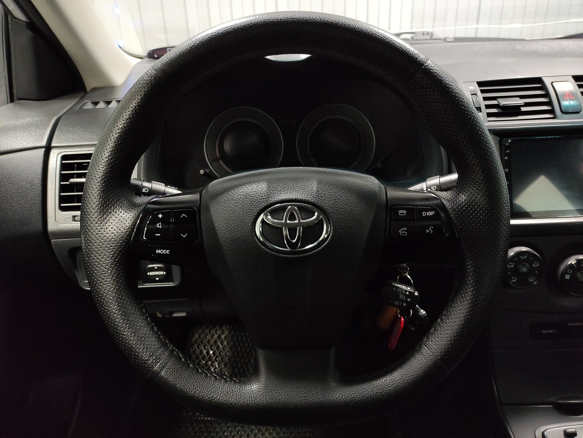 Toyota Corolla, X (E140, E150) Рестайлинг 2013 Toyota Corolla, X (E140, E150) Рестайлинг 2013