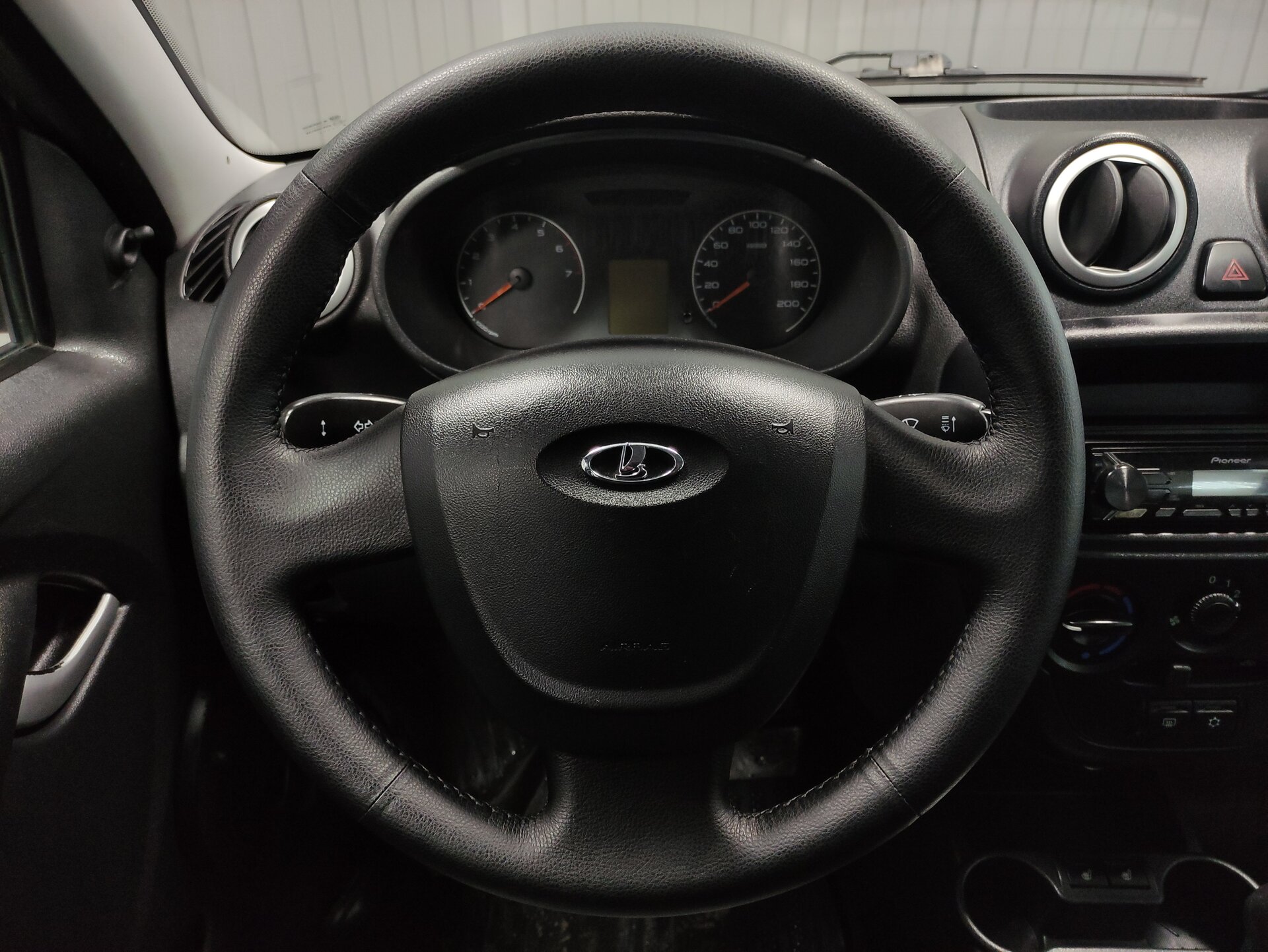 Lada (ВАЗ) Granta, I 2017 Lada (ВАЗ) Granta, I 2017