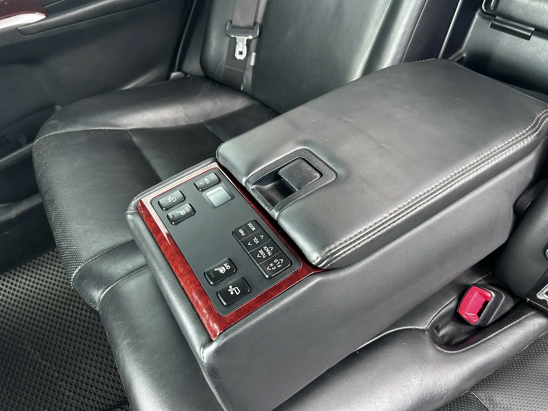 Toyota Camry, VII (XV50) 2011 Toyota Camry, VII (XV50) 2011