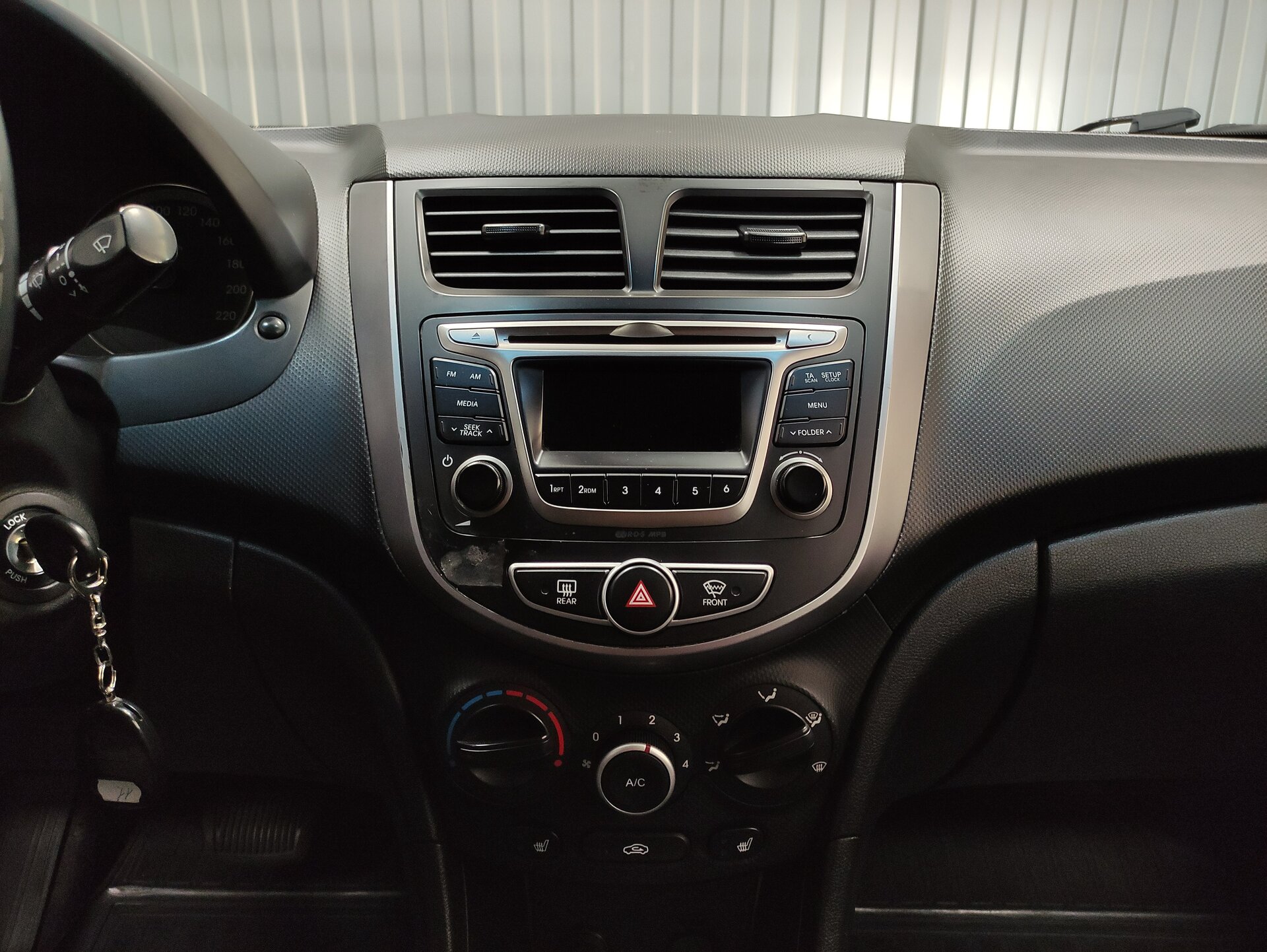 Hyundai Solaris, I 2012