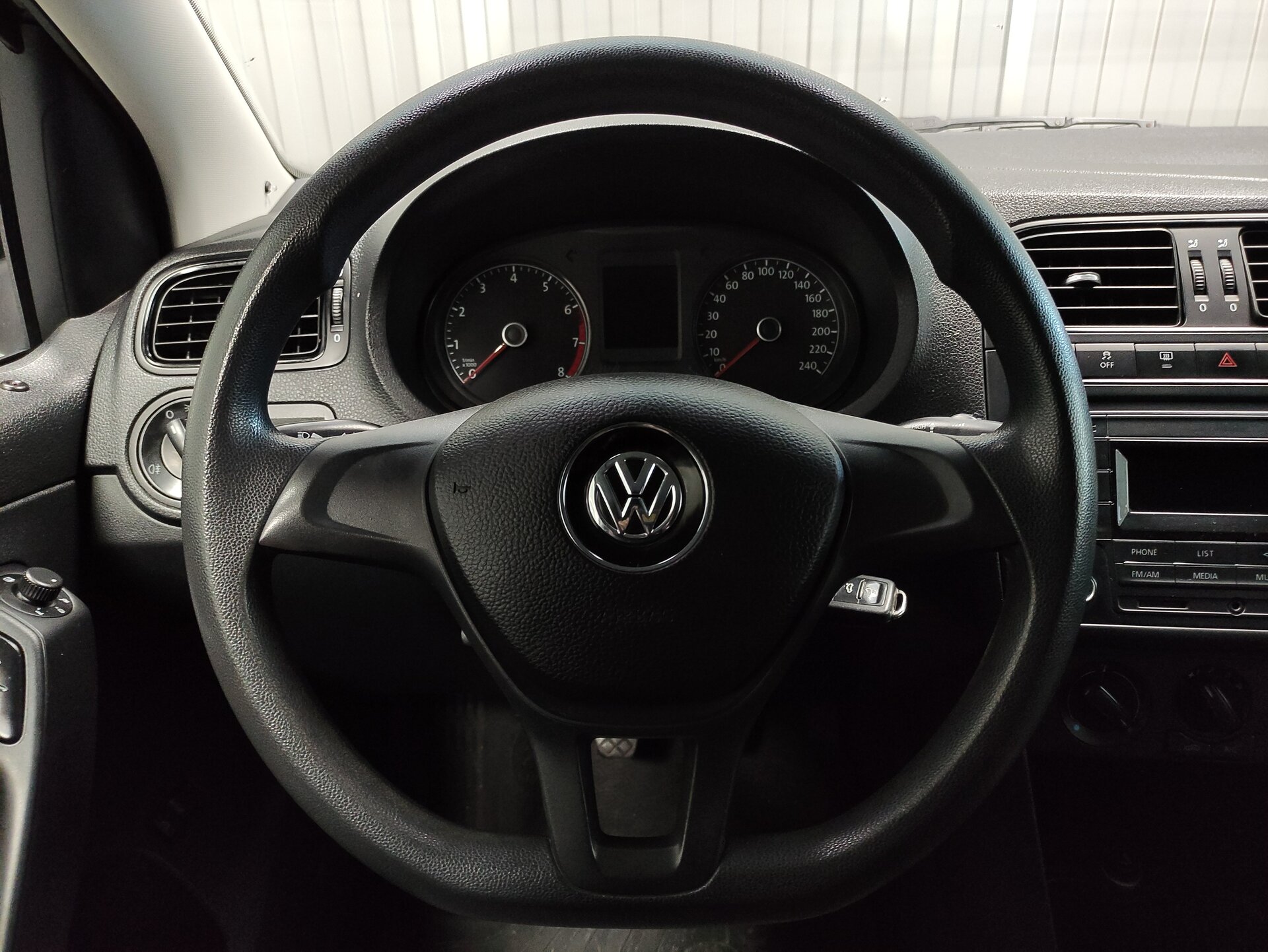 Volkswagen Polo, V Рестайлинг 2016