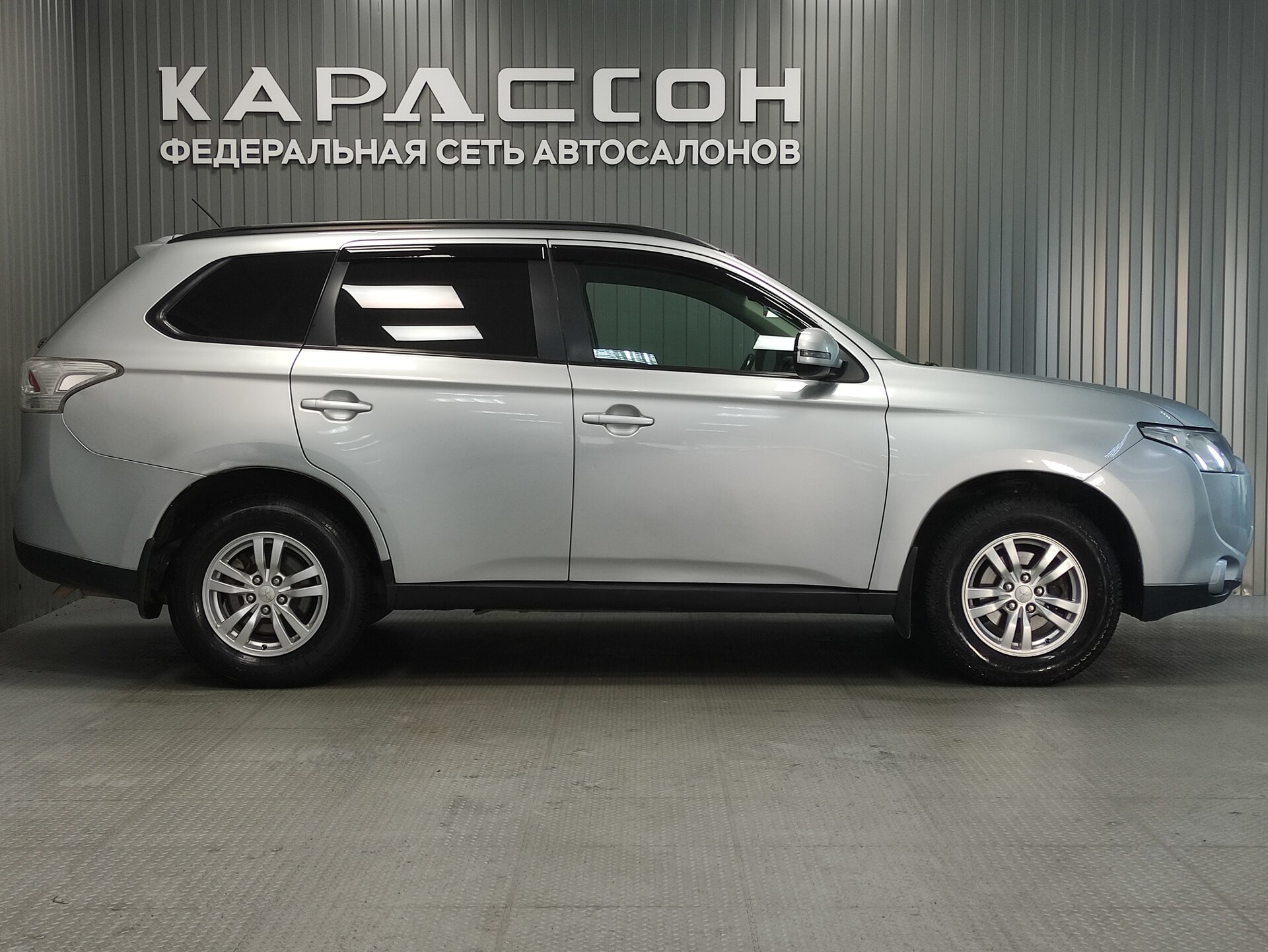 Mitsubishi Outlander, III 2013 Mitsubishi Outlander, III 2013