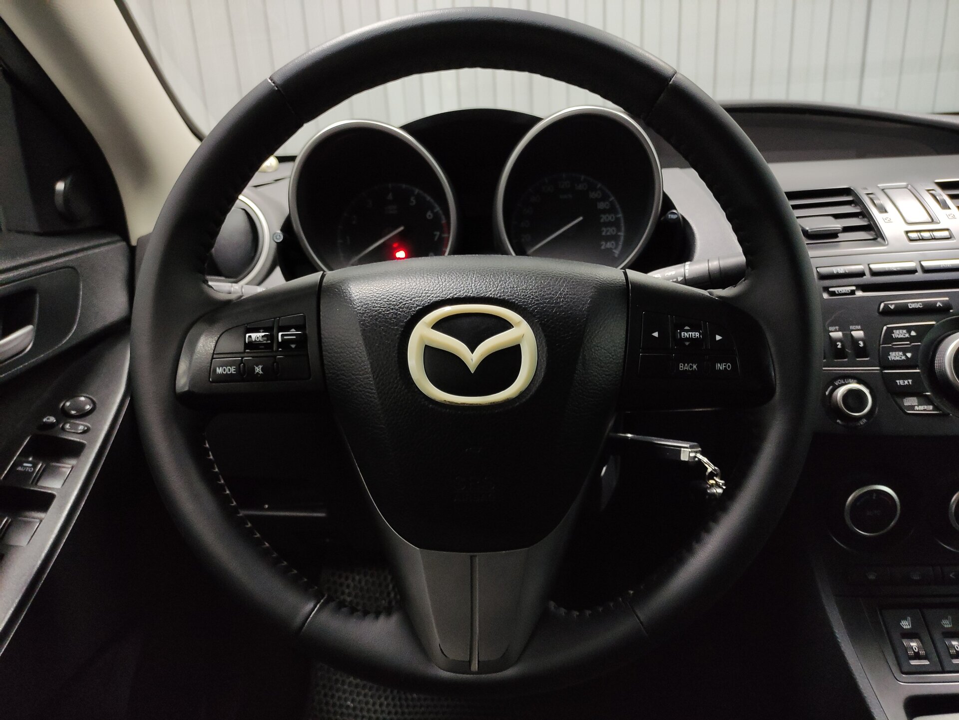 Mazda 3, II (BL) Рестайлинг 2012