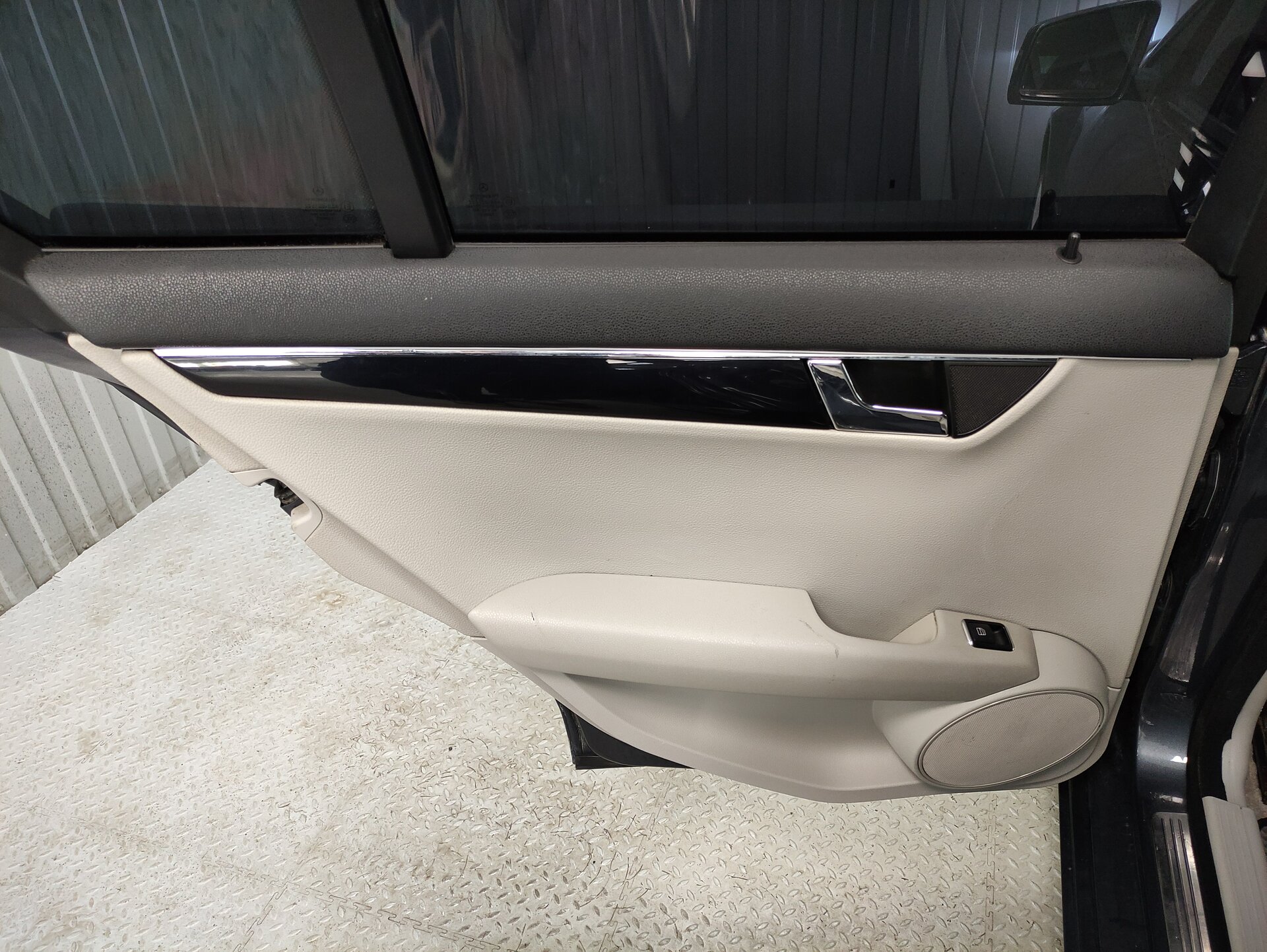 Mercedes-Benz C-Класс, III (W204) 2010 Mercedes-Benz C-Класс, III (W204) 2010