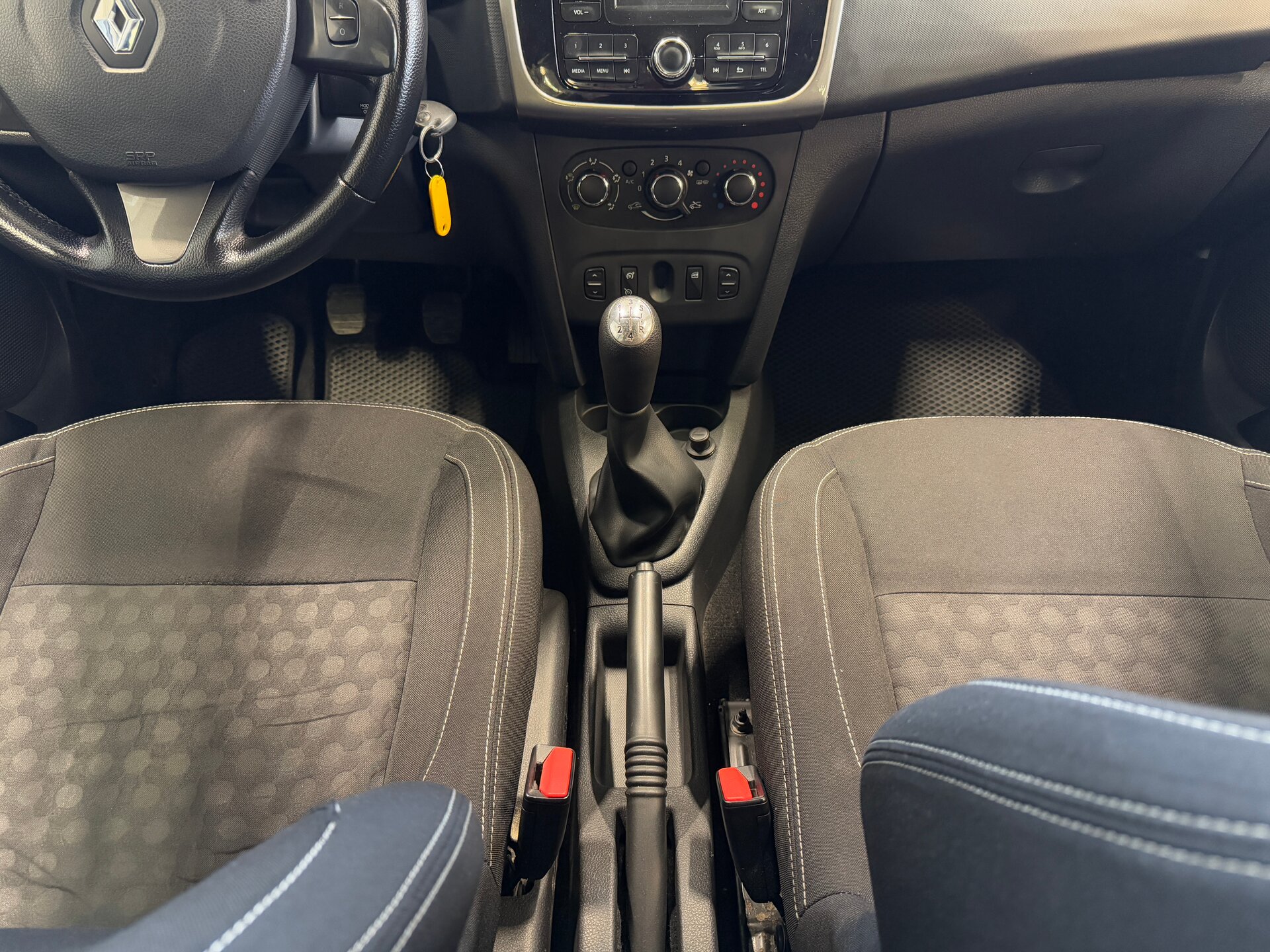 Renault Logan, II 2016 Renault Logan, II 2016