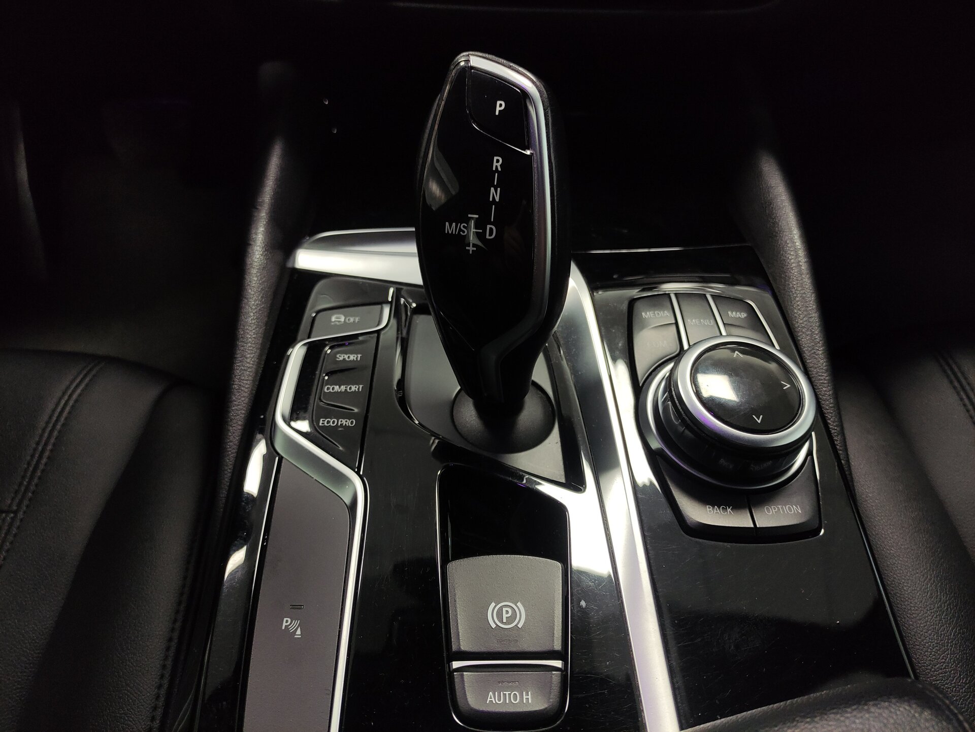 BMW 5 серии, VII (G30/G31/G38) 2017 BMW 5 серии, VII (G30/G31/G38) 2017