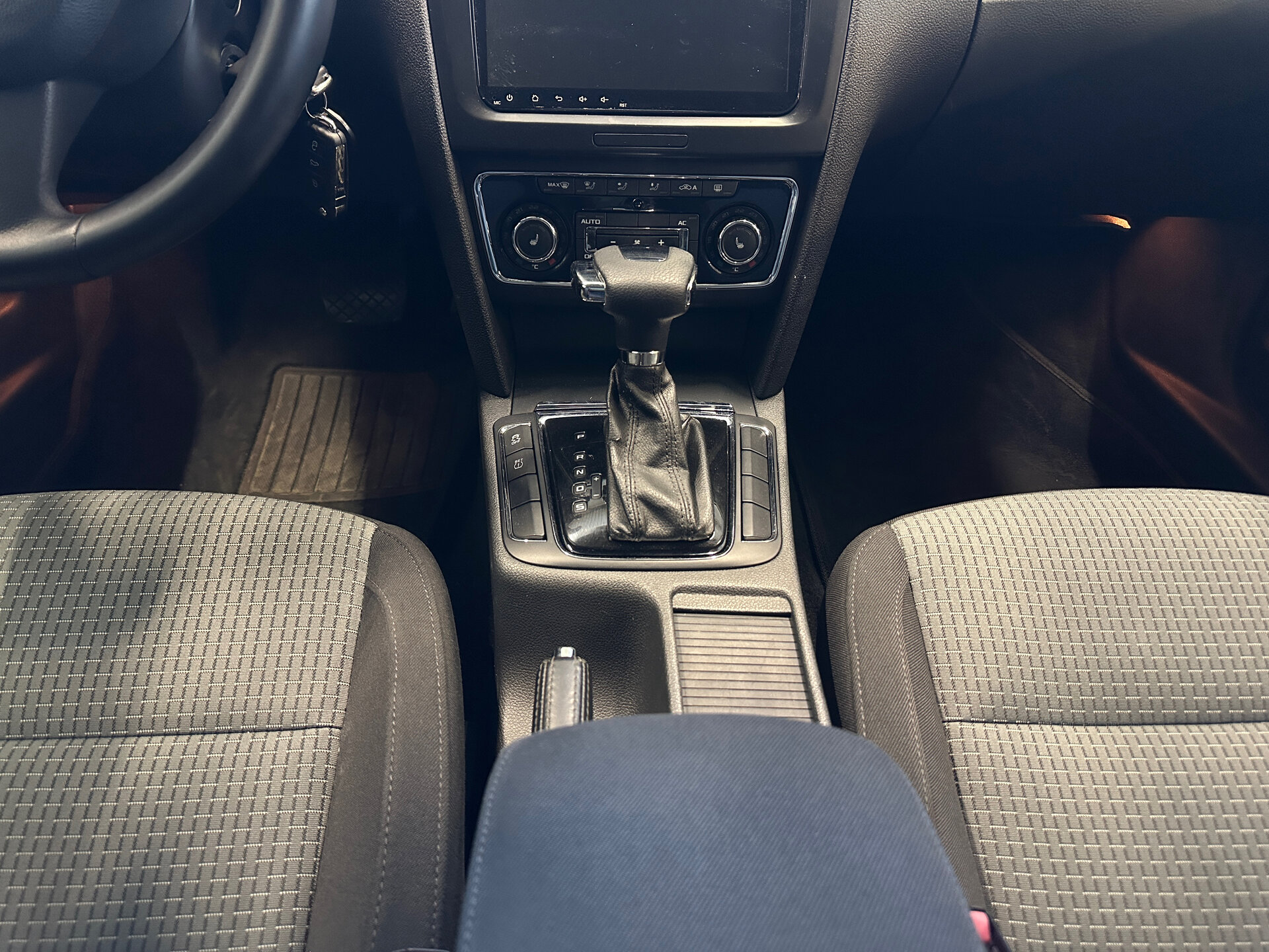 Skoda Superb, II 2010 Skoda Superb, II 2010