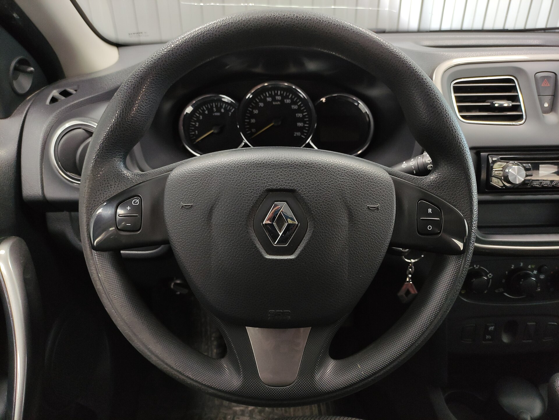 Renault Sandero, II 2015