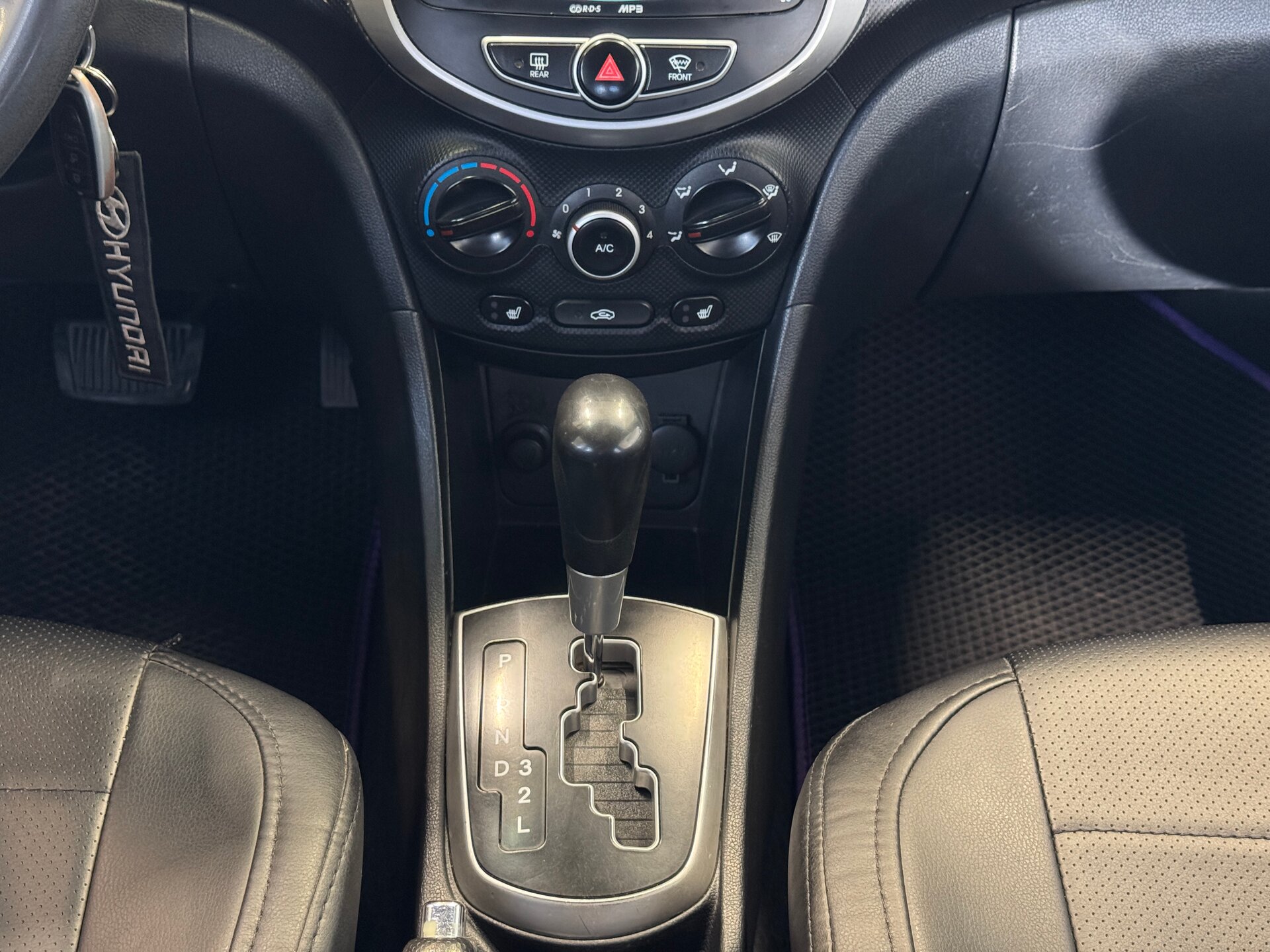 Hyundai Solaris, I 2012