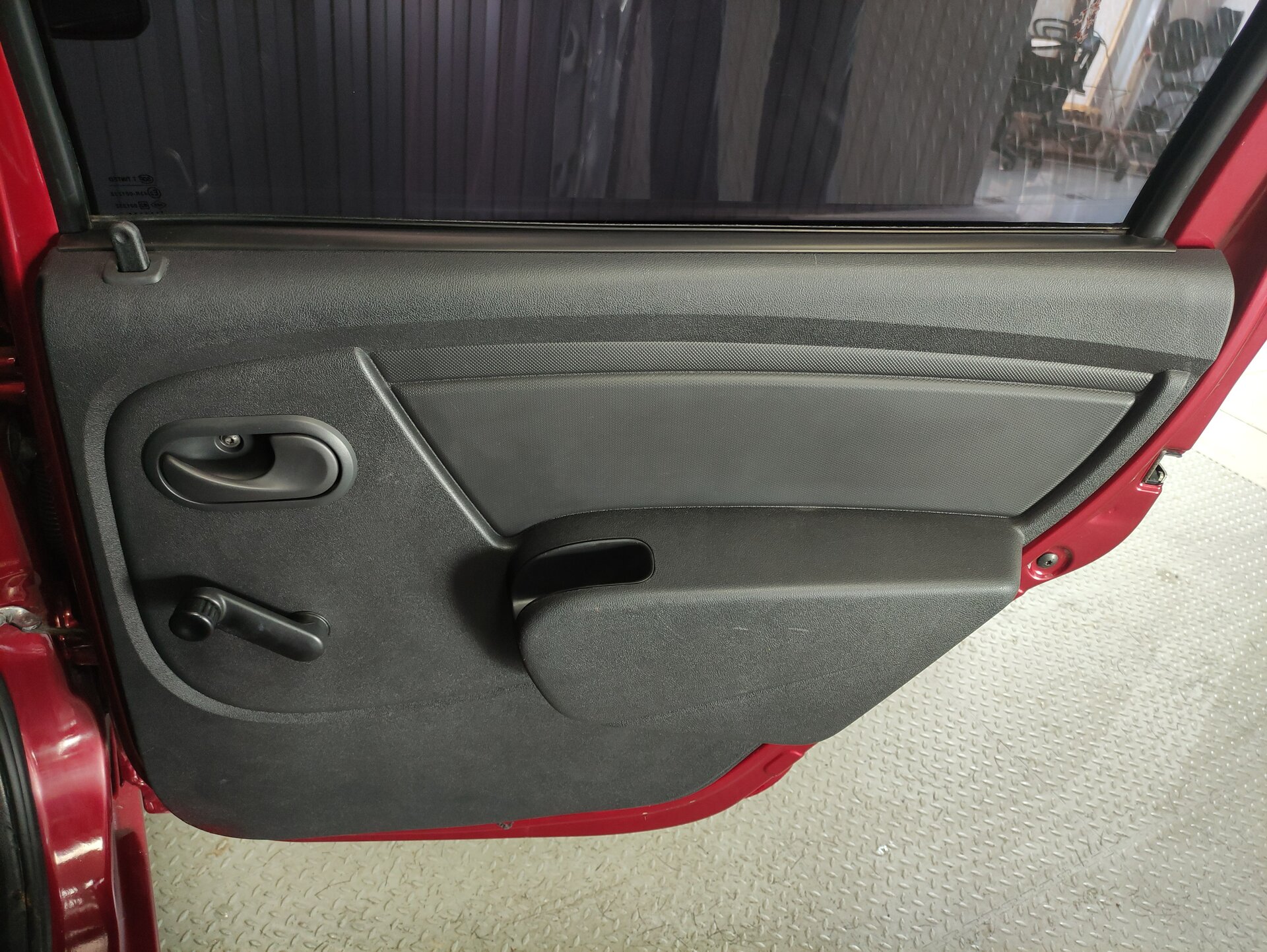 Renault Logan, I Рестайлинг 2011