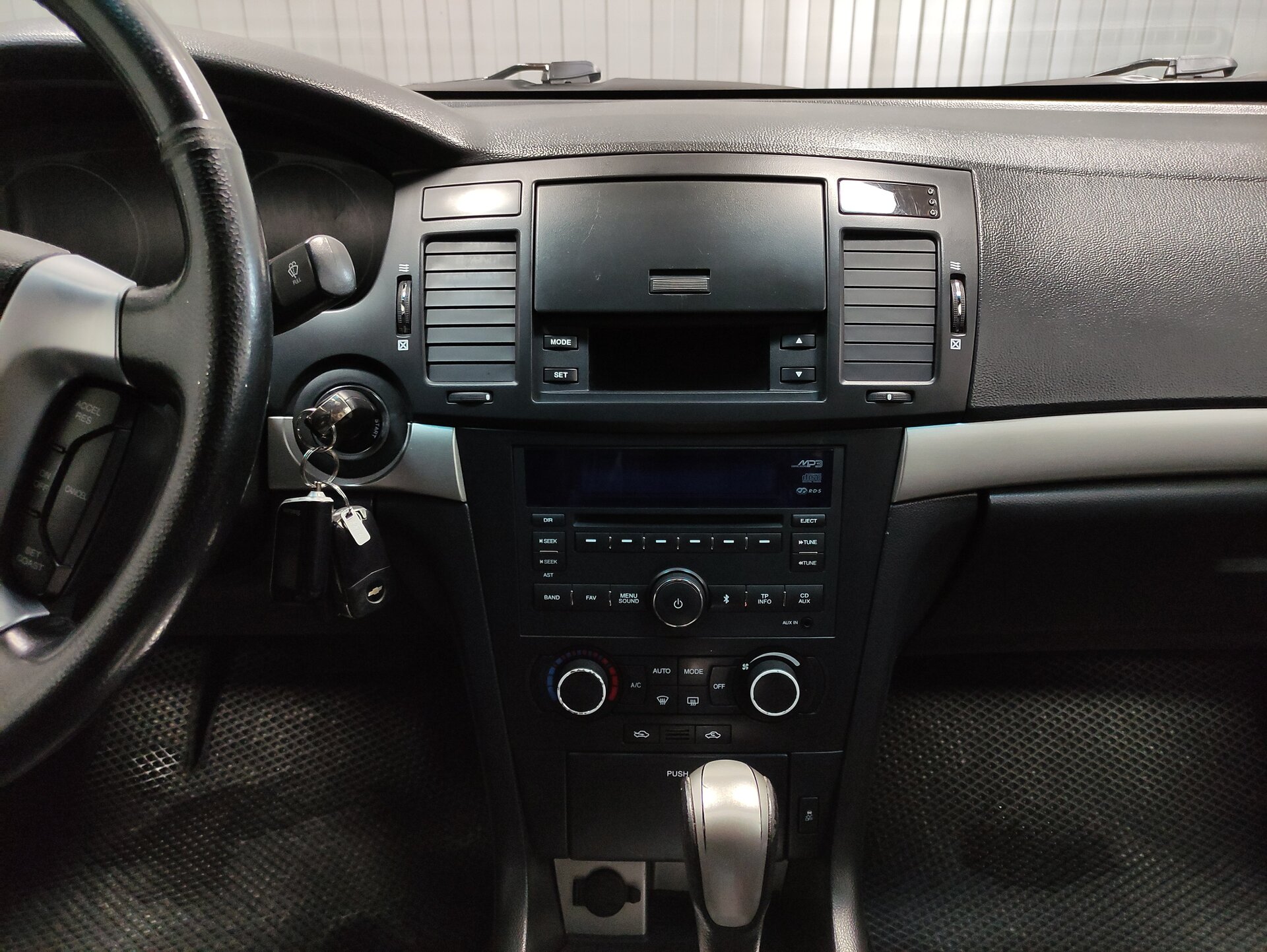 Chevrolet Epica, V250 Рестайлинг 2011