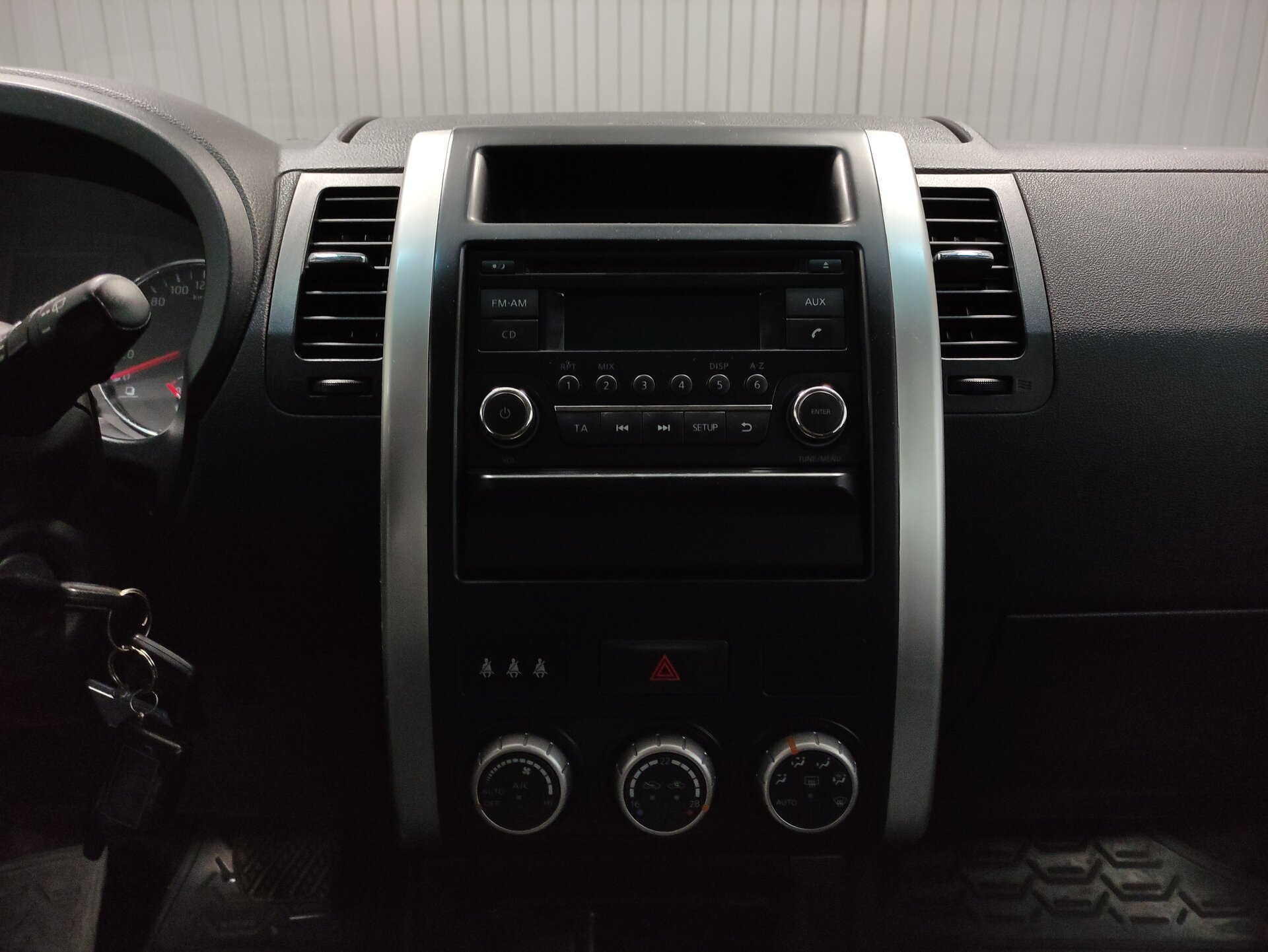Nissan X-Trail, II Рестайлинг 2014 Nissan X-Trail, II Рестайлинг 2014