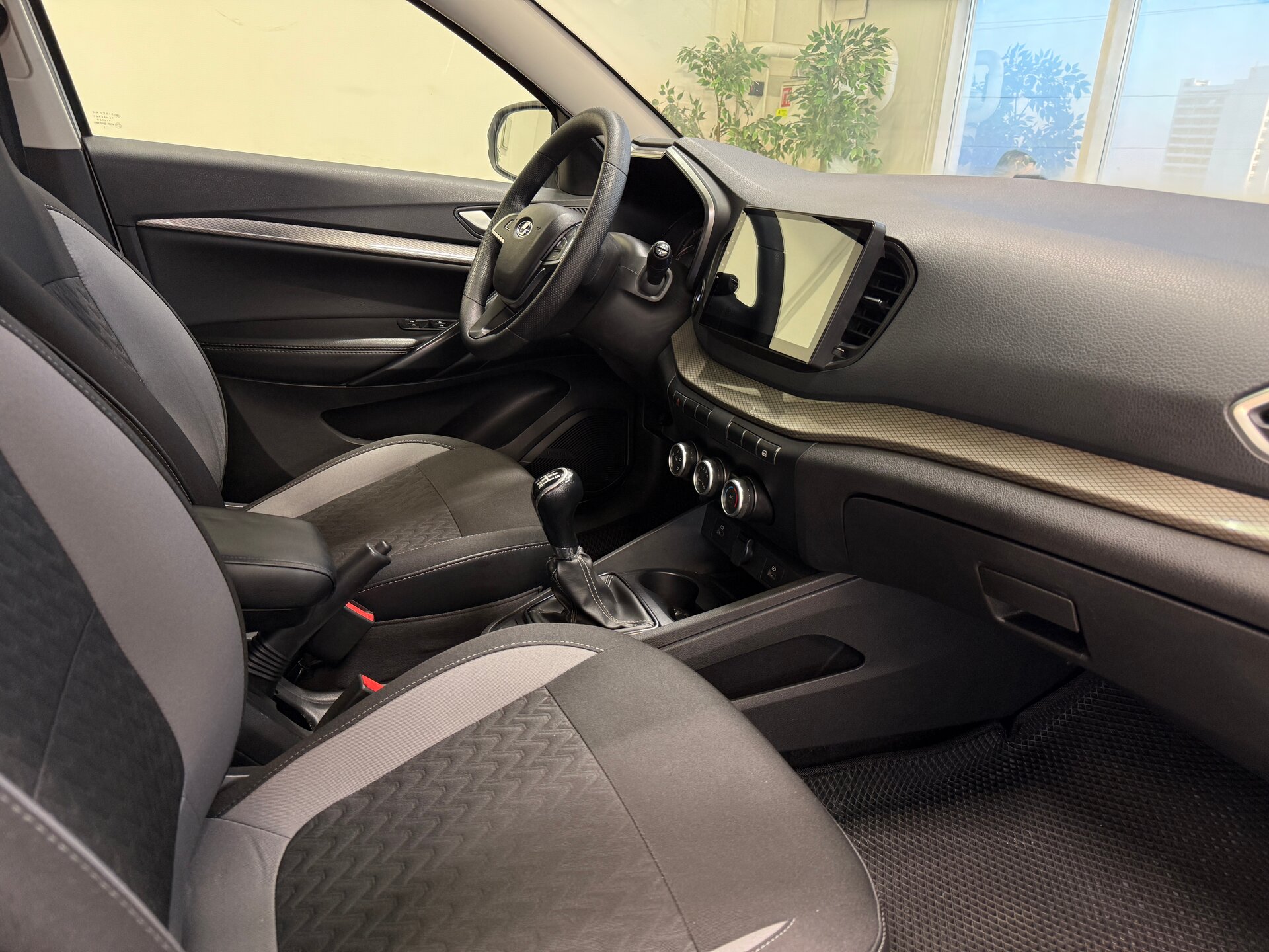 Lada (ВАЗ) Vesta, I Рестайлинг (NG) 2023 Lada (ВАЗ) Vesta, I Рестайлинг (NG) 2023