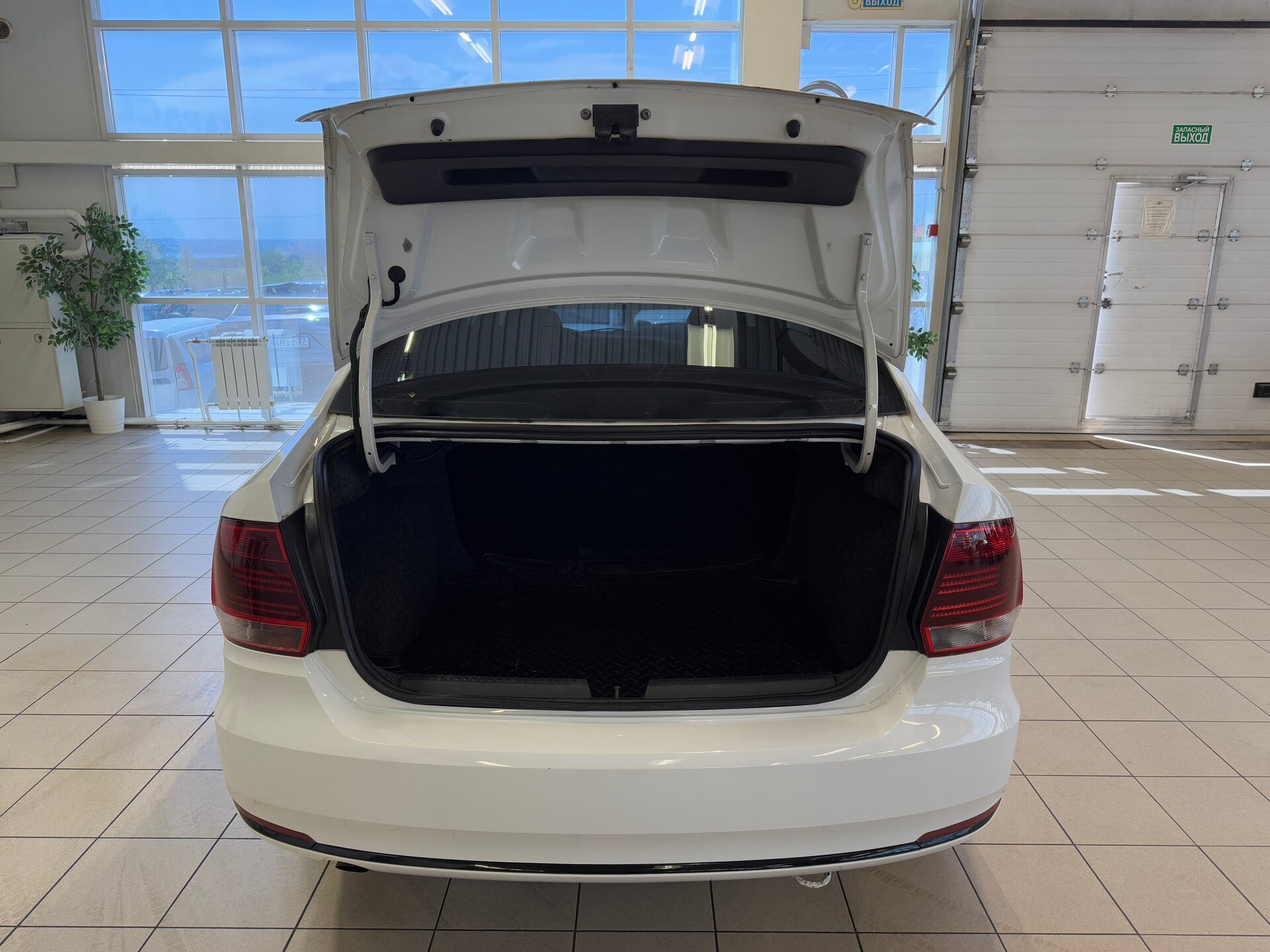Volkswagen Polo, V Рестайлинг 2019
