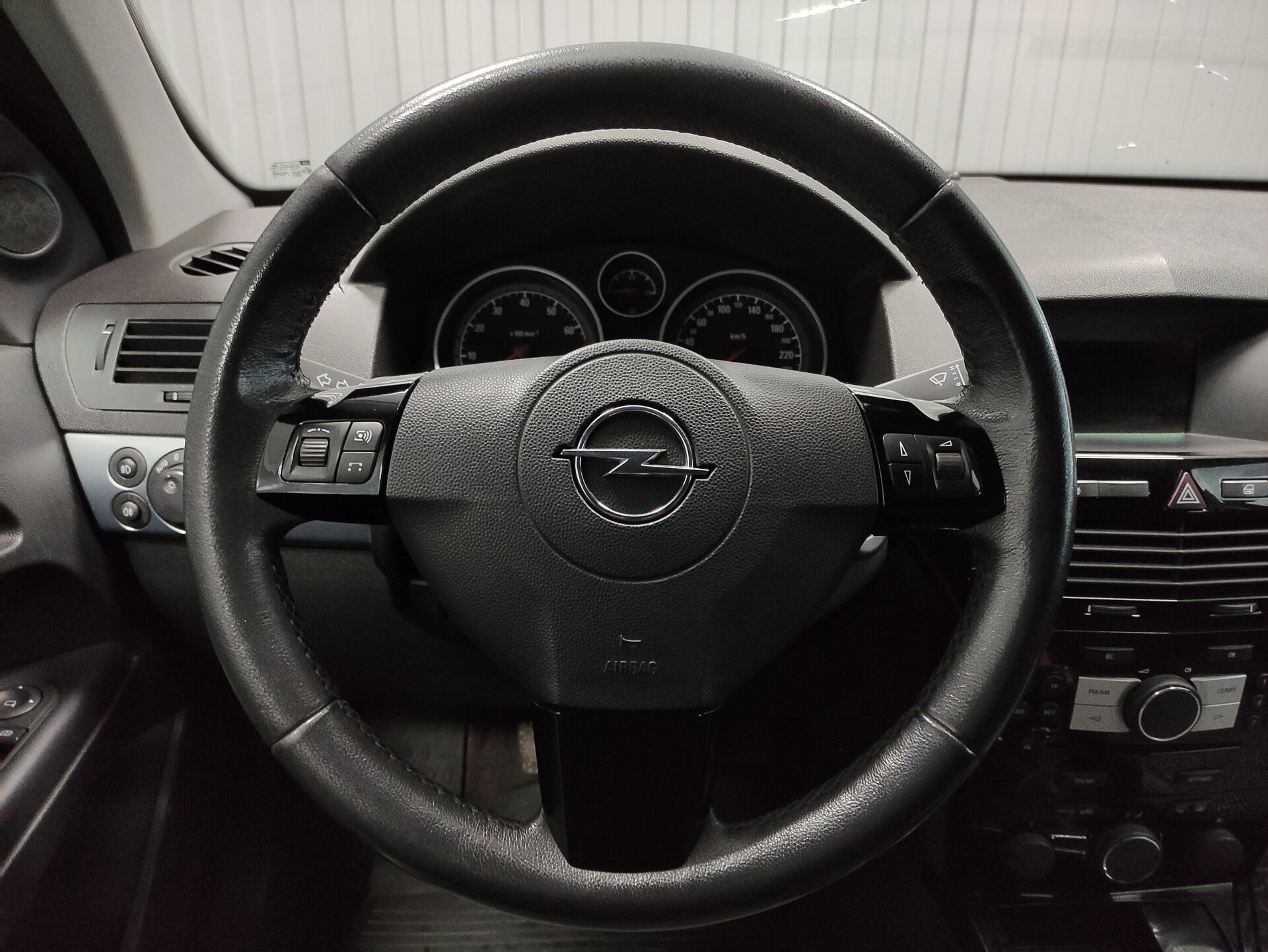 Opel Astra, H Рестайлинг 2011