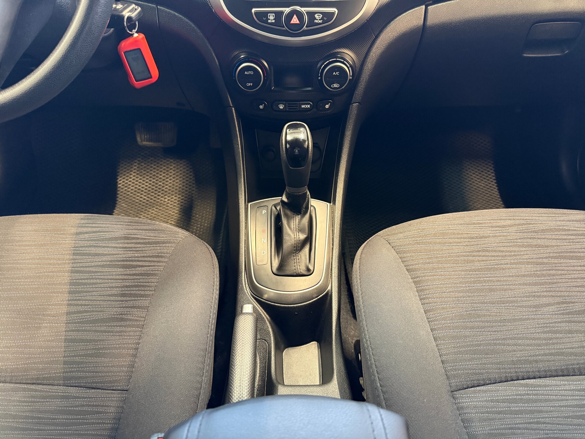 Hyundai Solaris, I Рестайлинг 2015 Hyundai Solaris, I Рестайлинг 2015