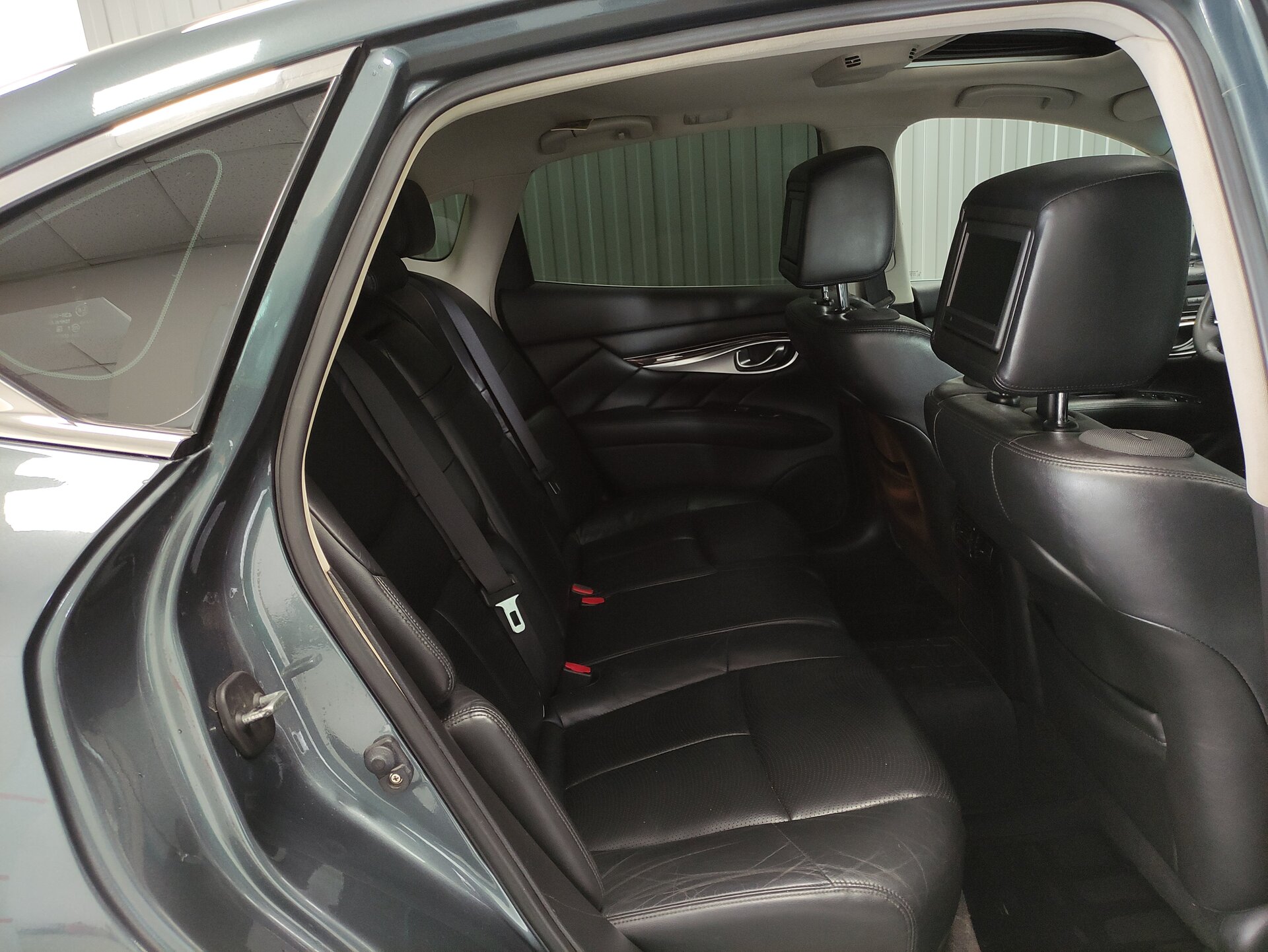 Infiniti M, IV 2012