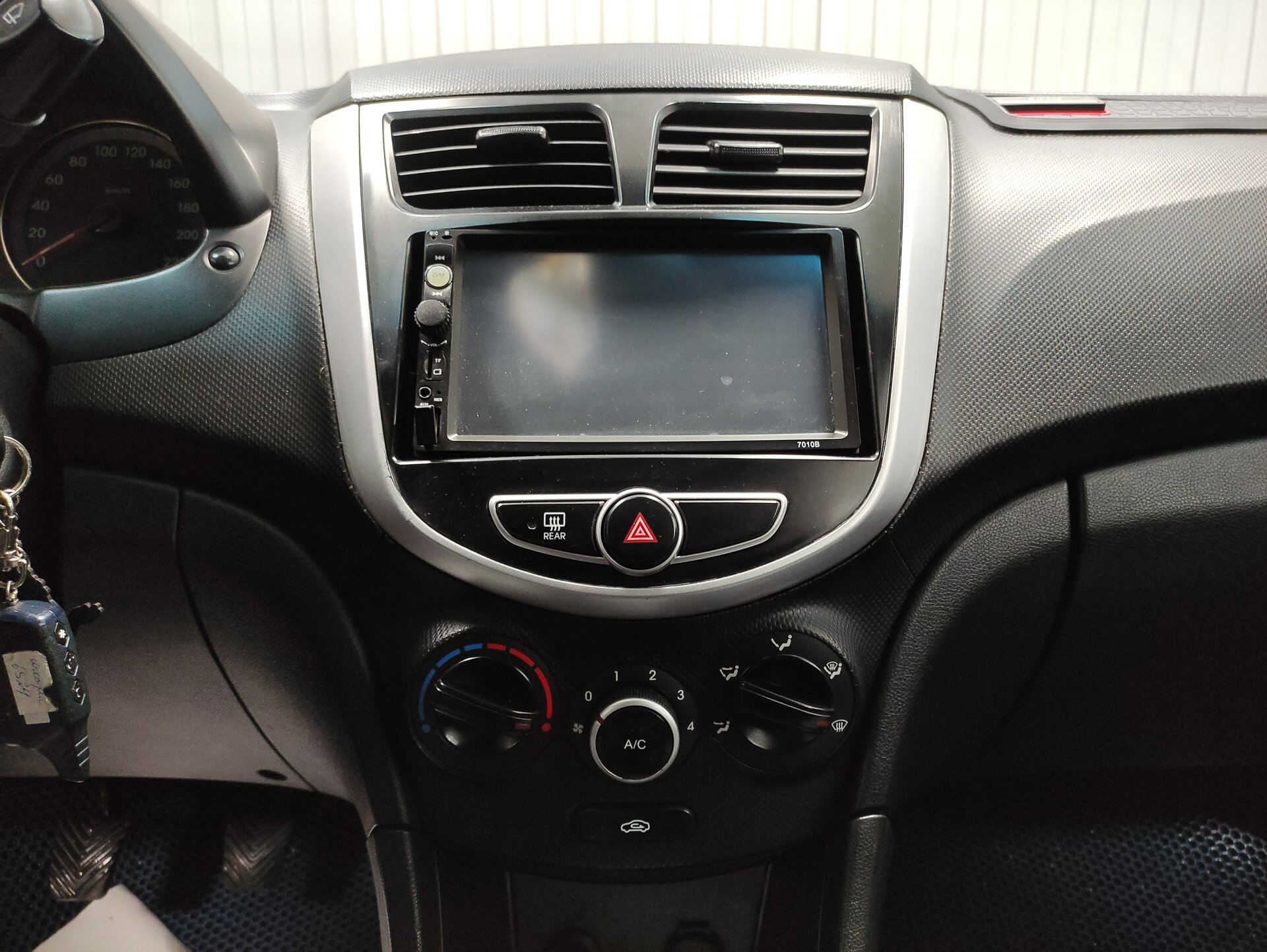 Hyundai Solaris, I 2013