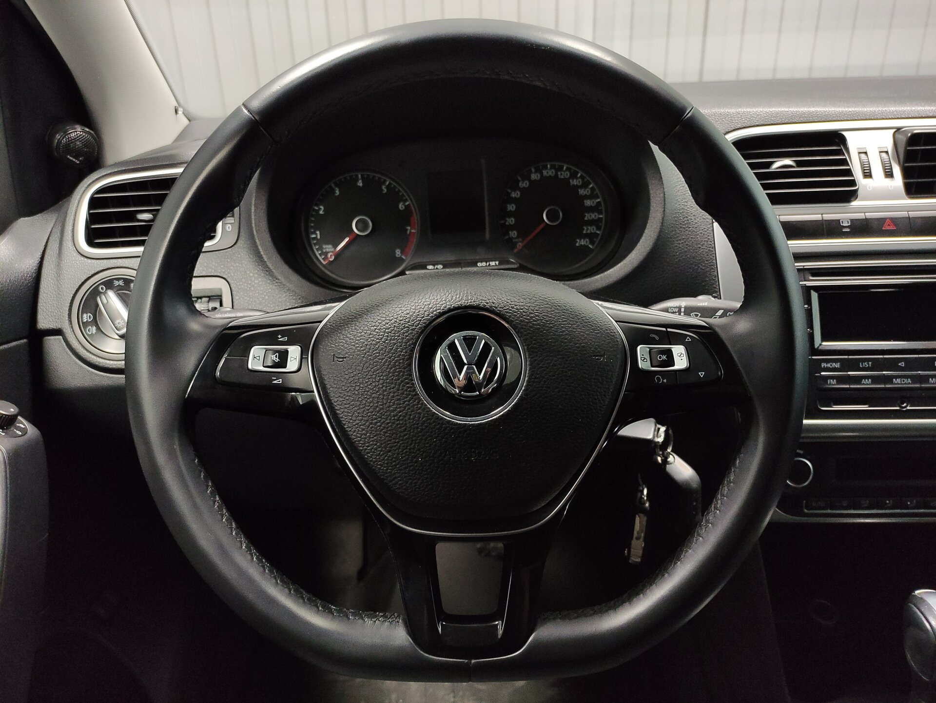 Volkswagen Polo, V Рестайлинг 2016