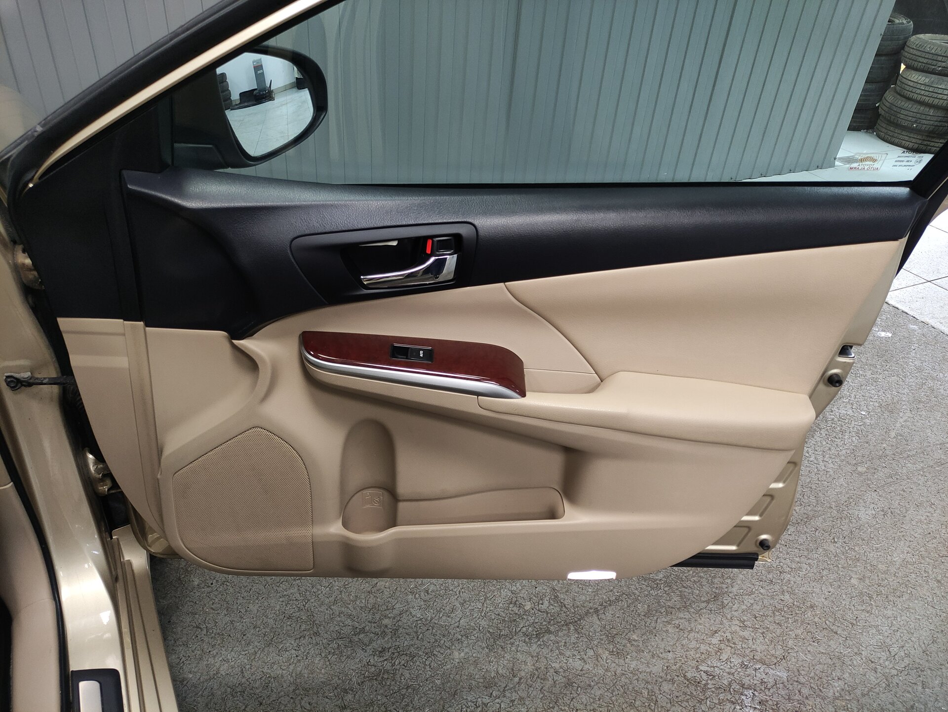 Toyota Camry, VII (XV50) 2012