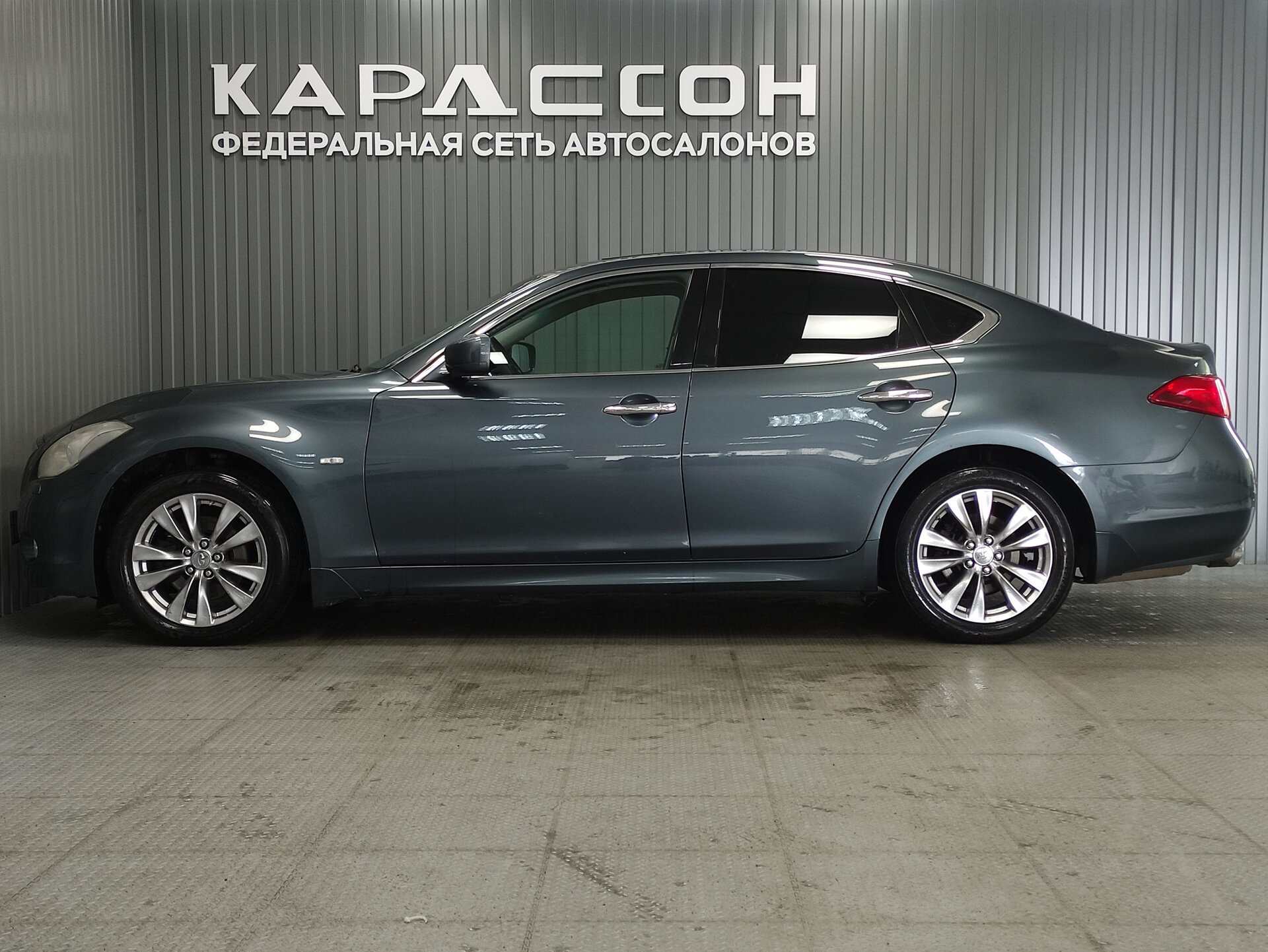 Infiniti M, IV 2012