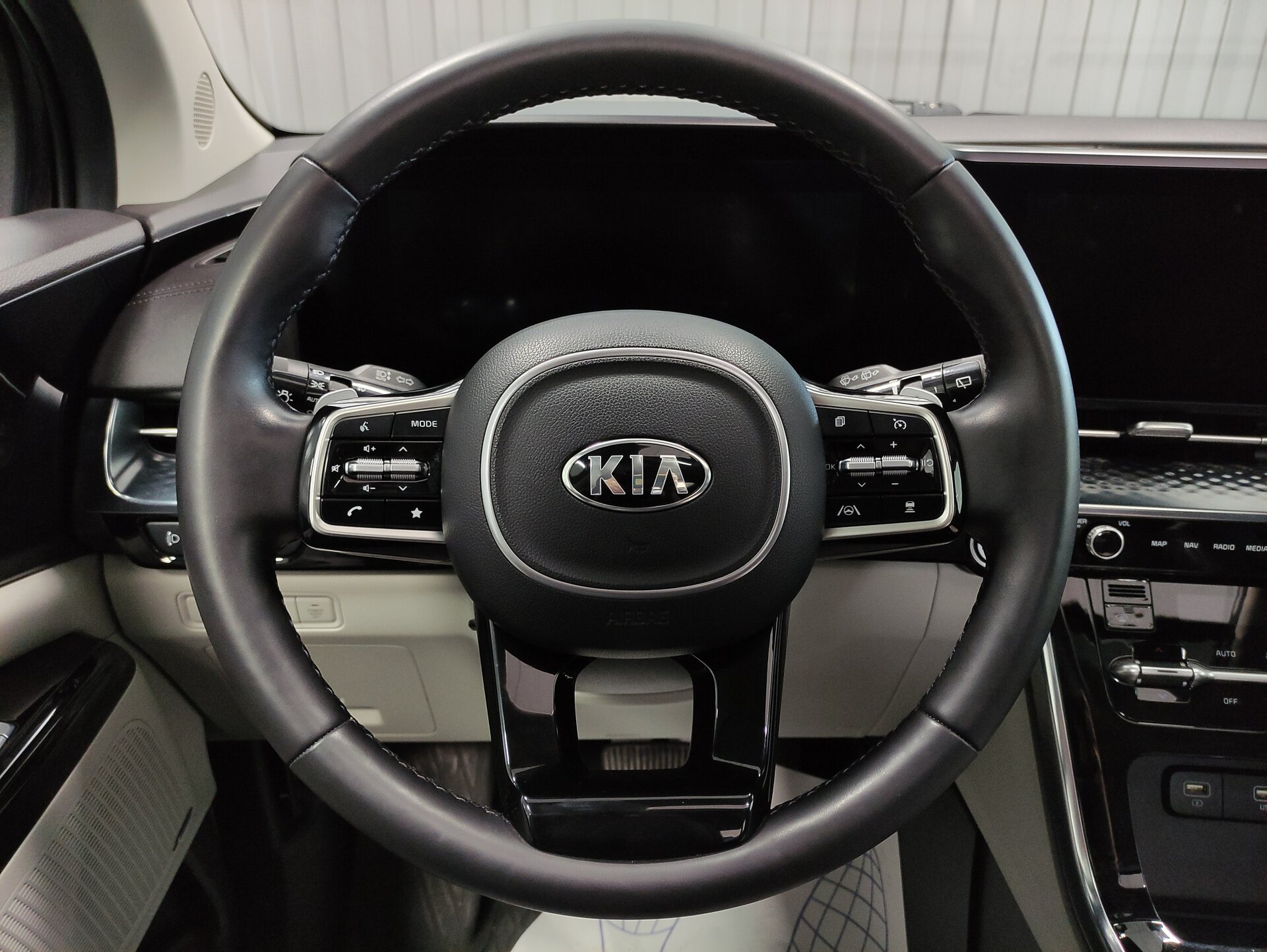 Kia Carnival, IV 2021