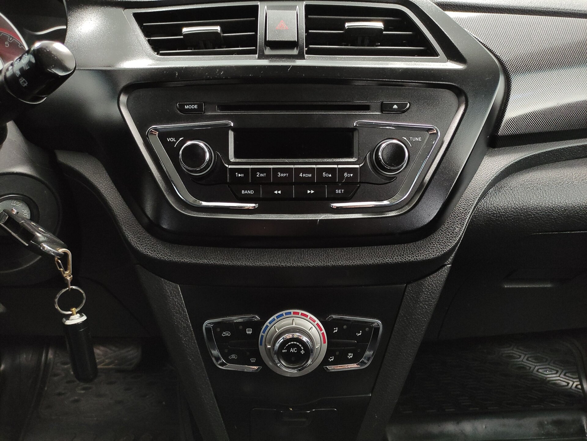 Lifan X50, I 2015