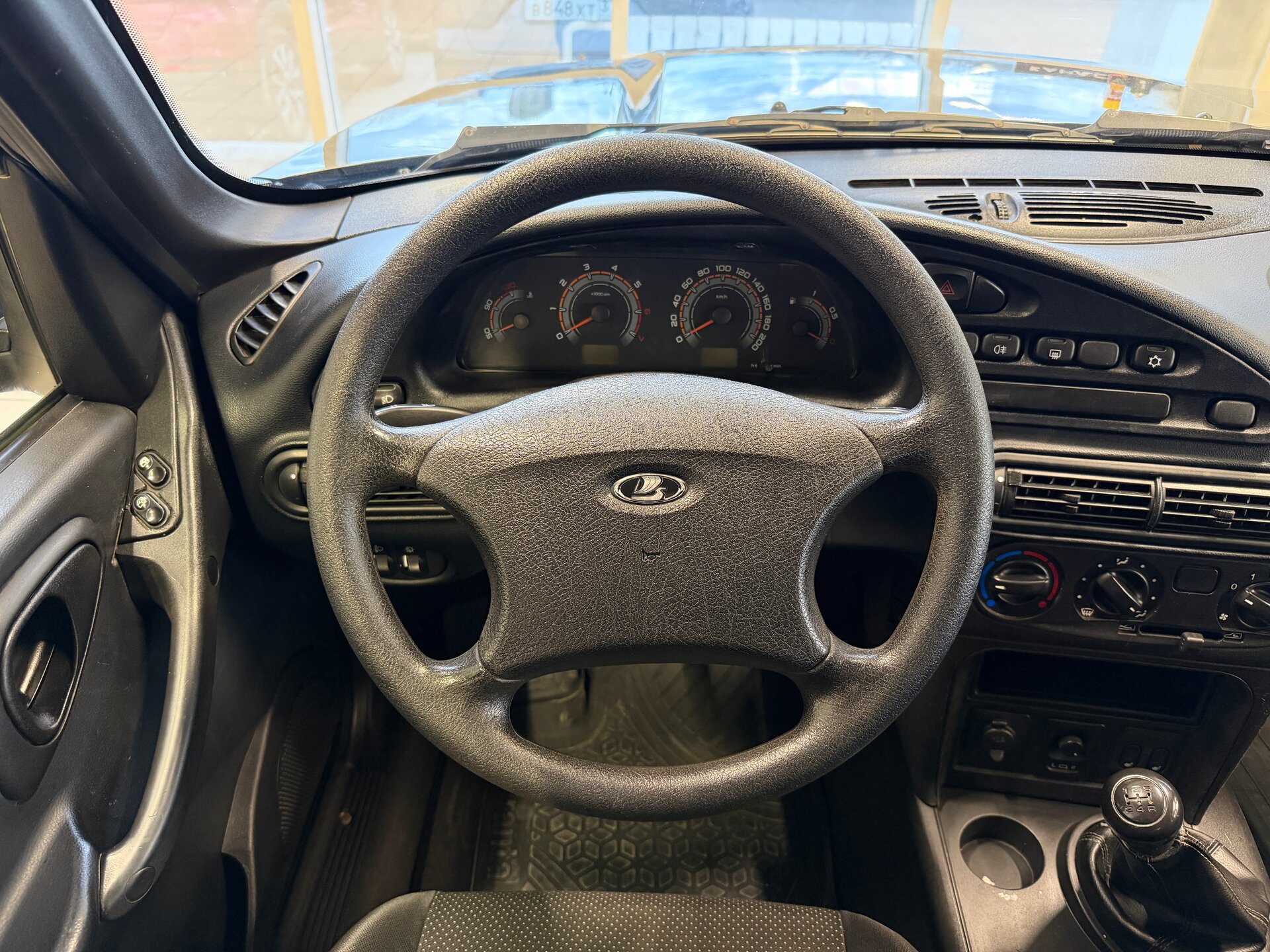 Lada (ВАЗ) Niva Travel, I 2023 Lada (ВАЗ) Niva Travel, I 2023