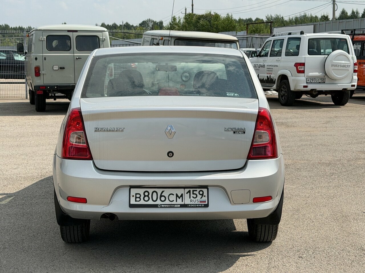 Renault Logan, I Рестайлинг 2013 Renault Logan, I Рестайлинг 2013