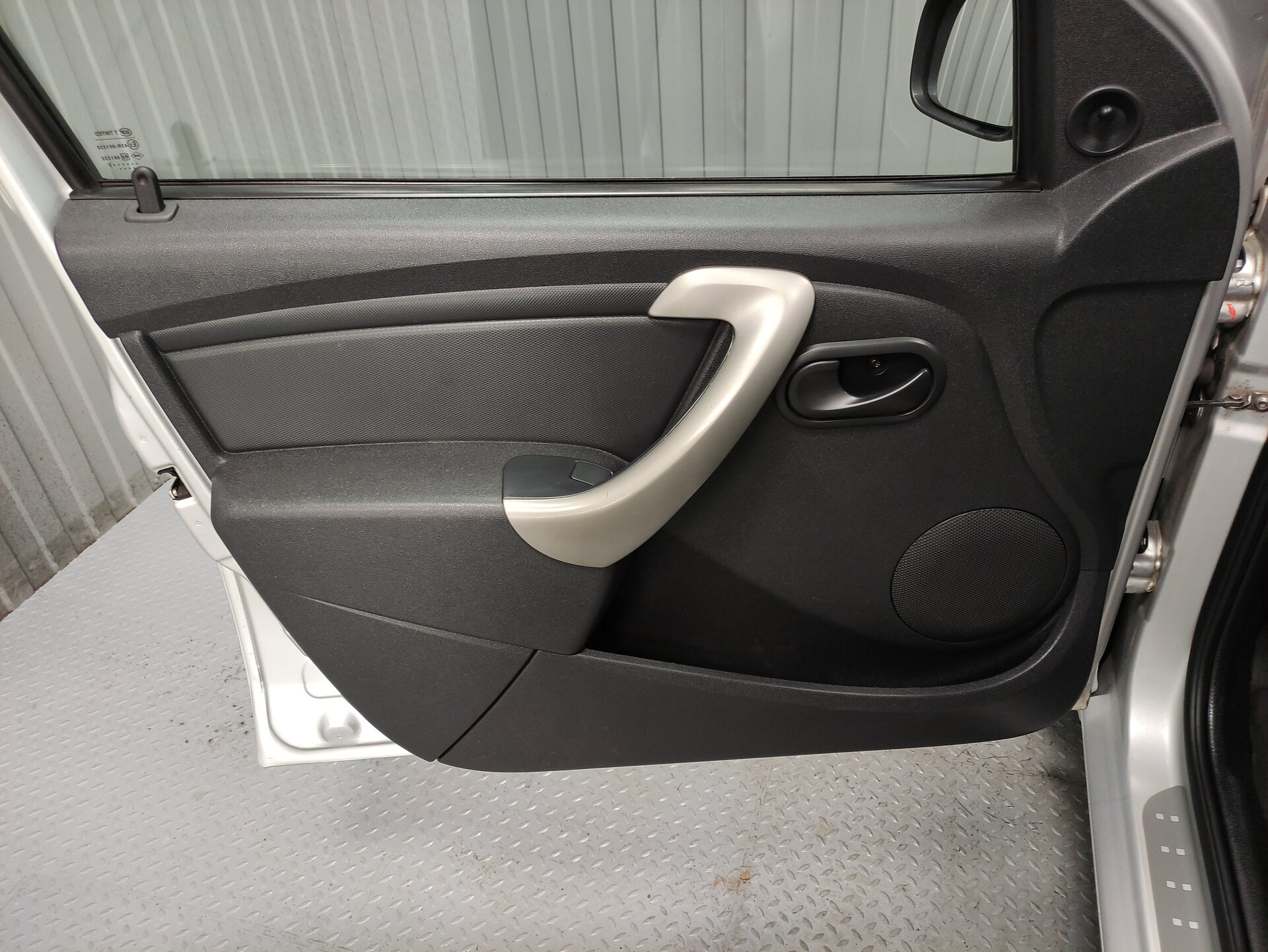 Renault Logan, I Рестайлинг 2012